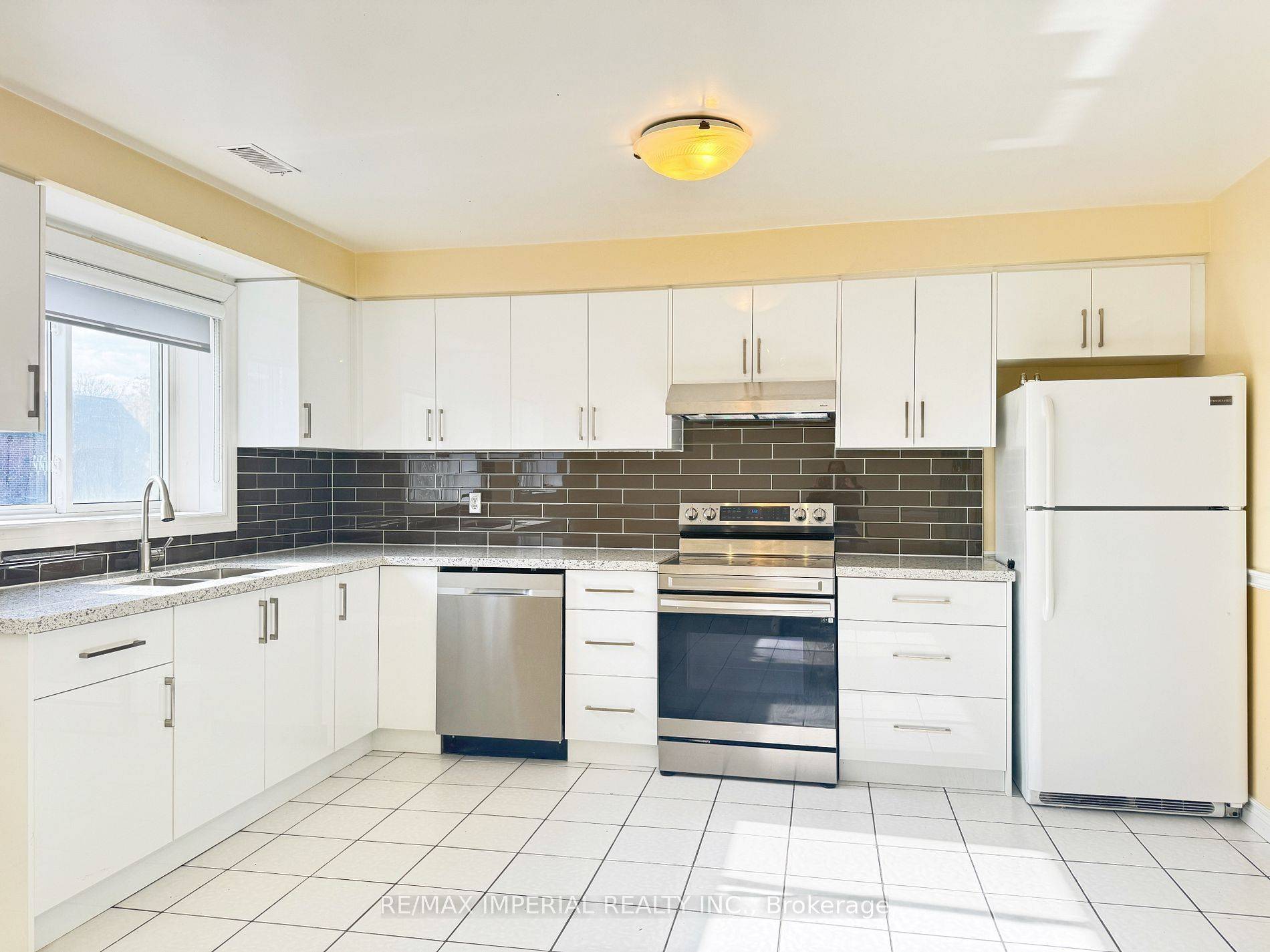 Toronto W07, ON M8Y 1K6,641A The Queensway N/A