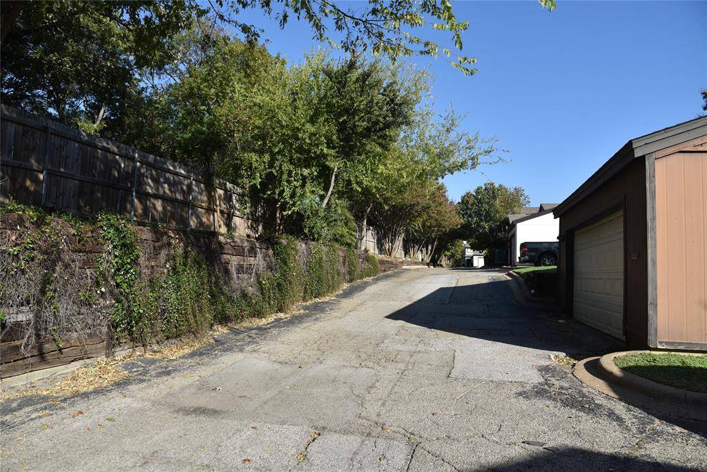 Fort Worth, TX 76112,5506 Willow Circle