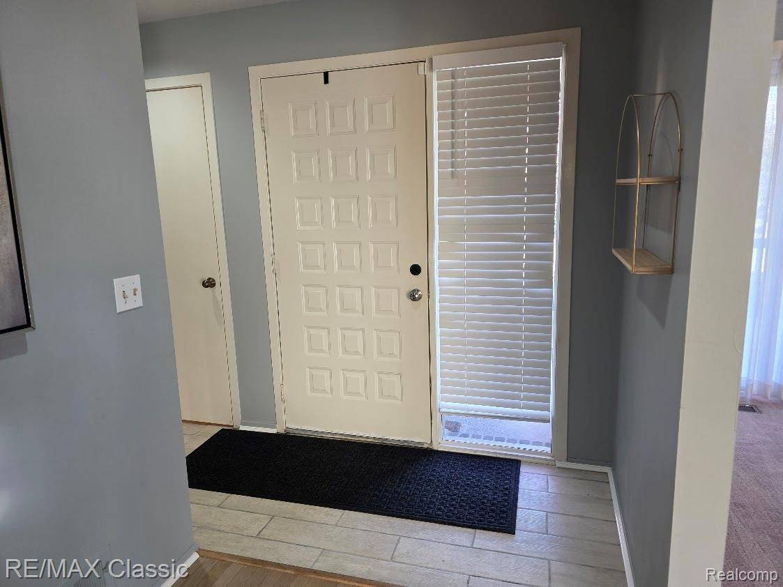 Bloomfield Hills, MI 48304,1806 S Hill BLVD