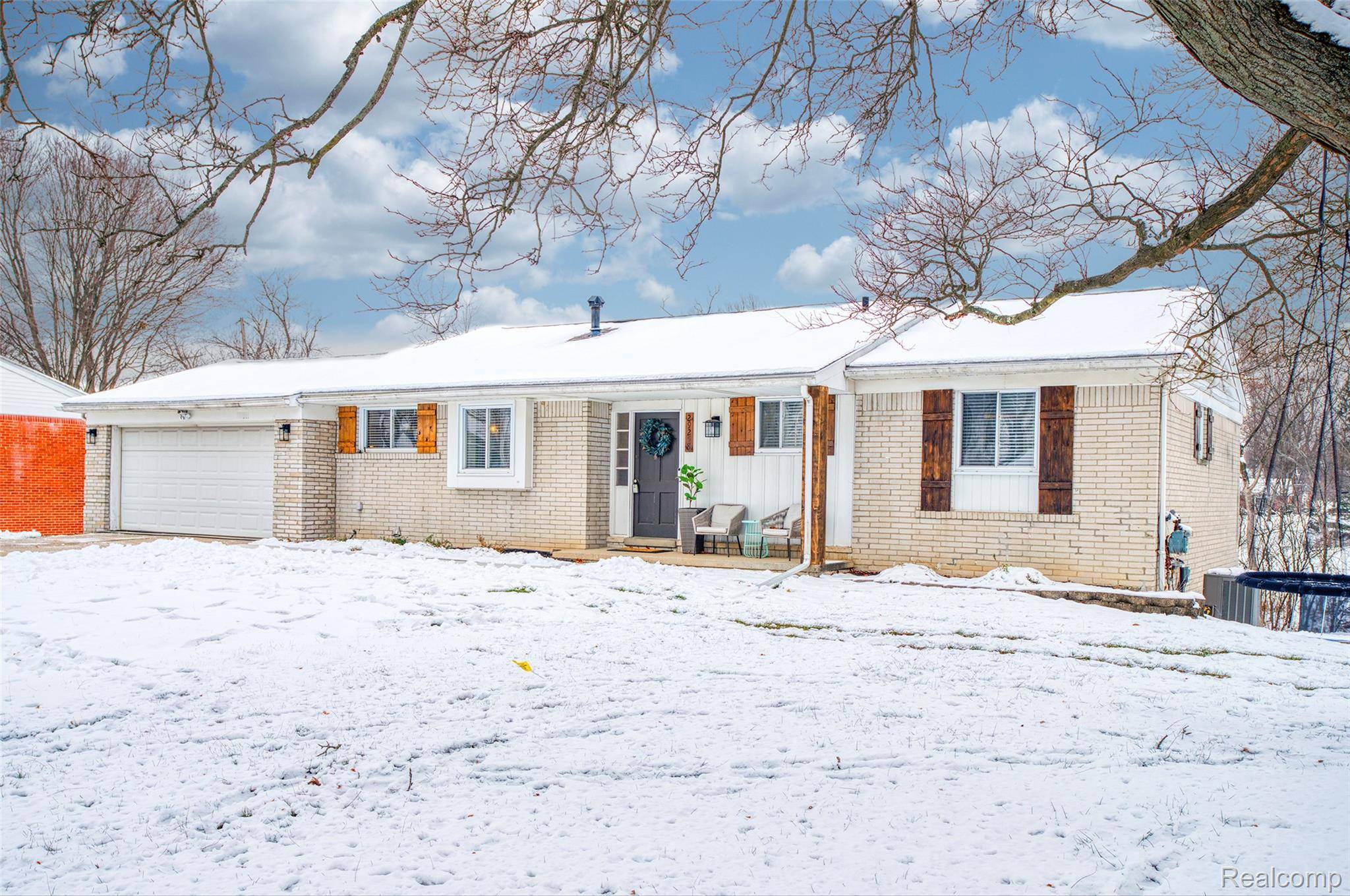 Farmington Hills, MI 48336,29258 Geraldine CT