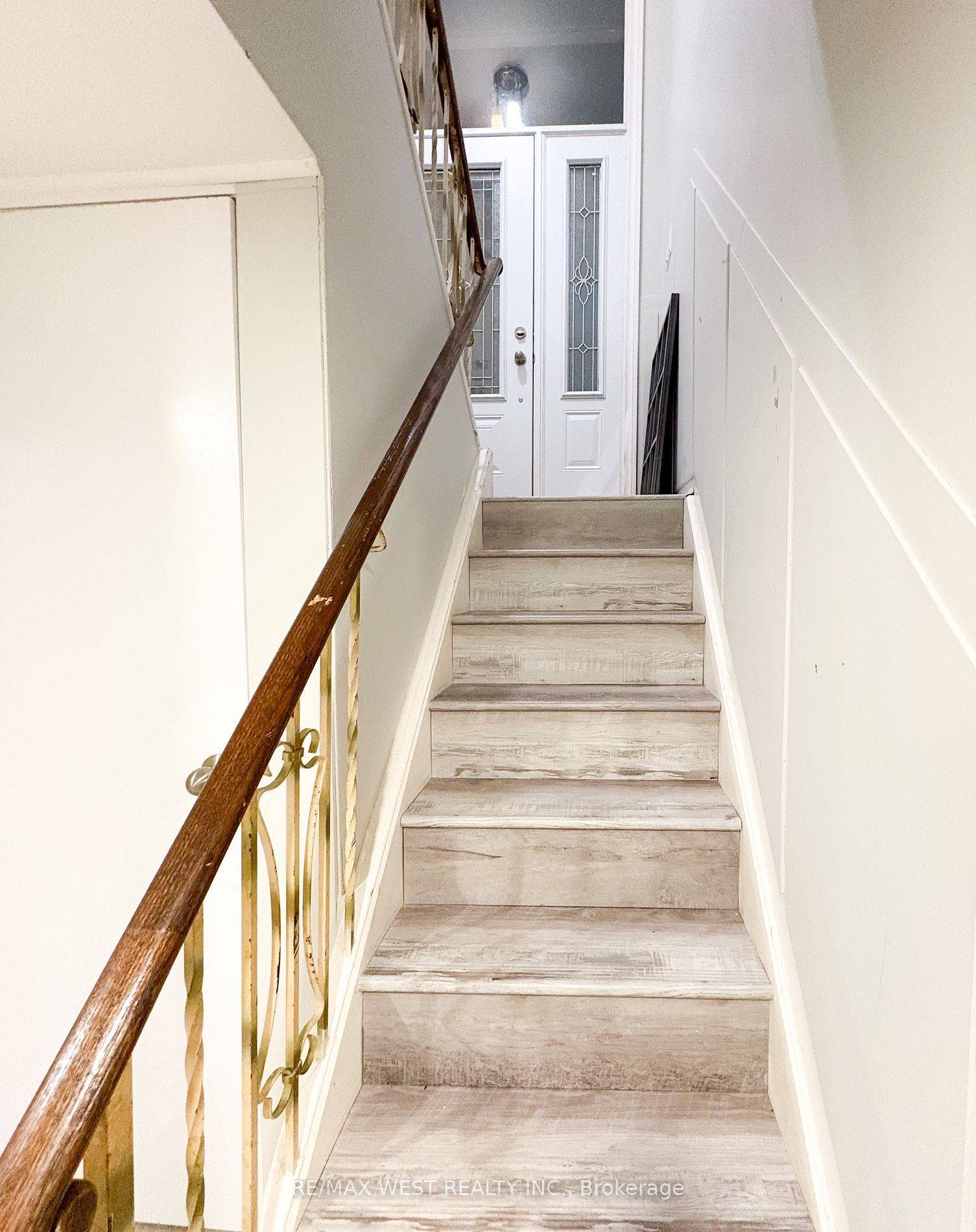 Toronto C06, ON M3H 4V7,5 Arlstan DR #Bsmt