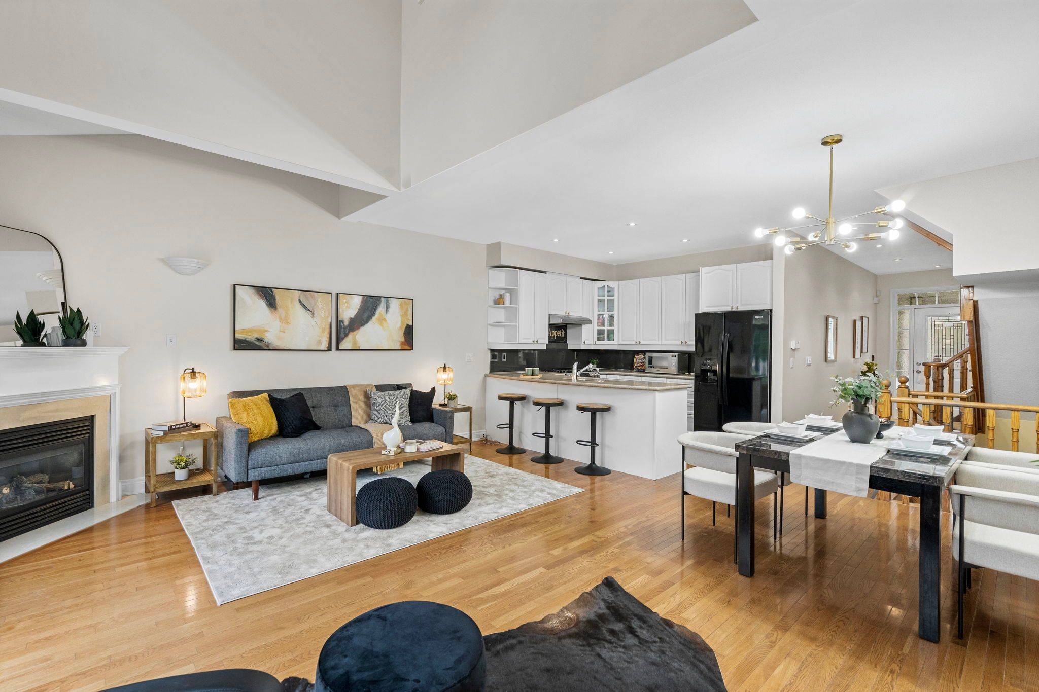 Pickering, ON L1W 1A2,1295 Wharf ST #30