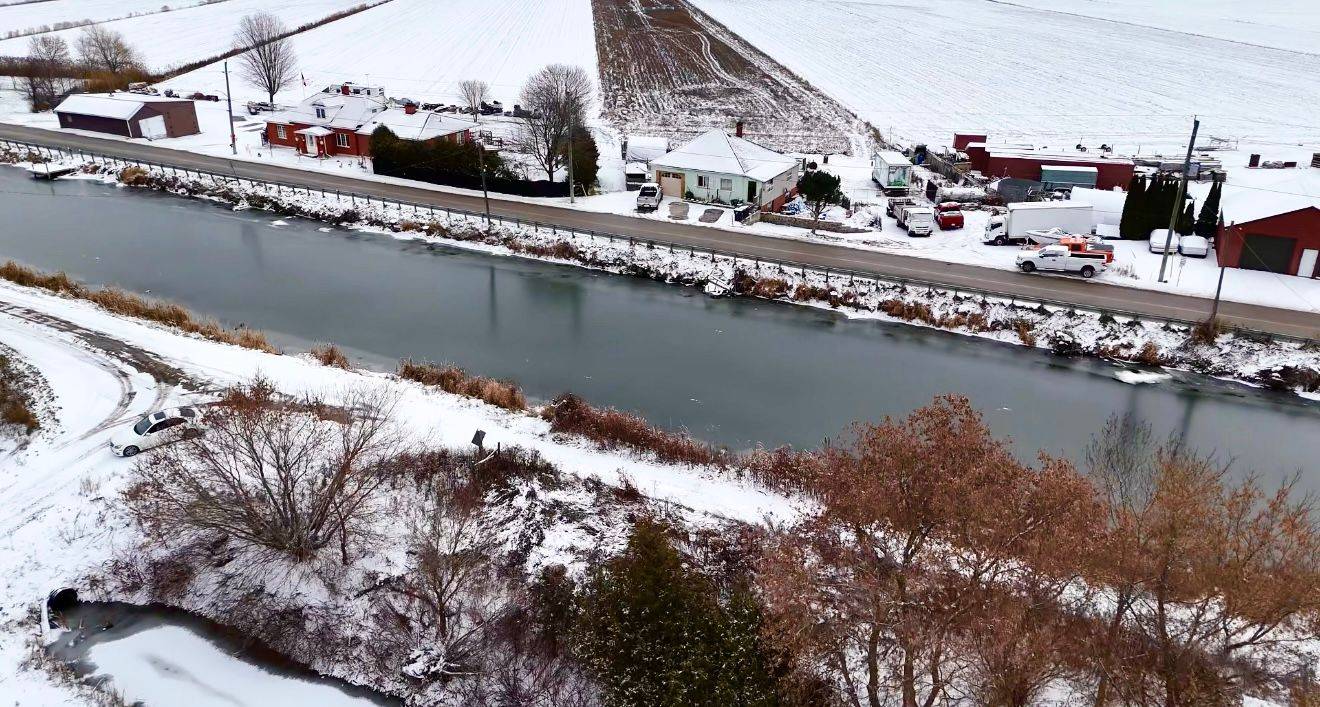 Bradford West Gwillimbury, ON L0G 1R0,2747 Canal RD