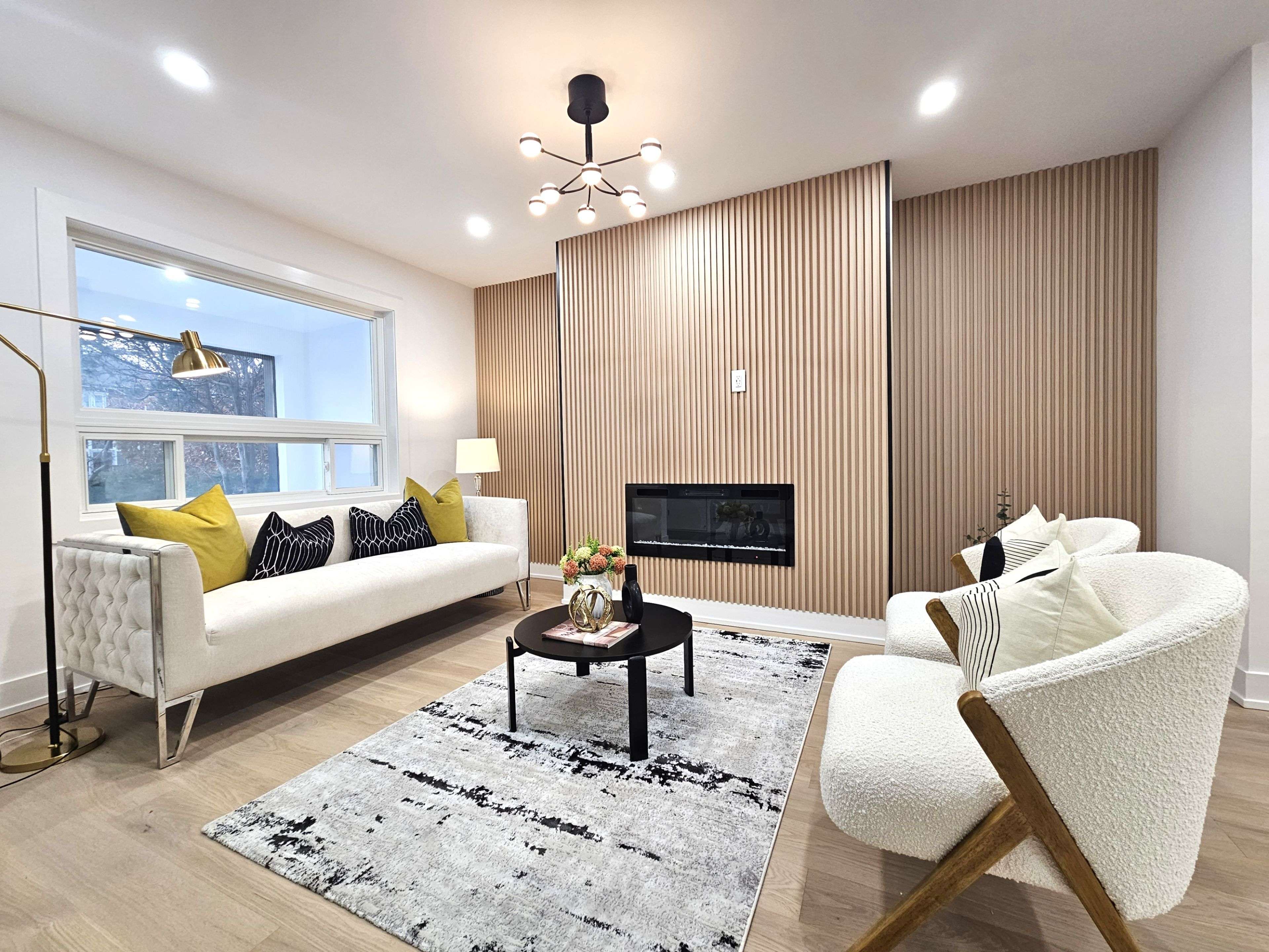 Toronto W02, ON M6S 4L4,113 Humbercrest BLVD