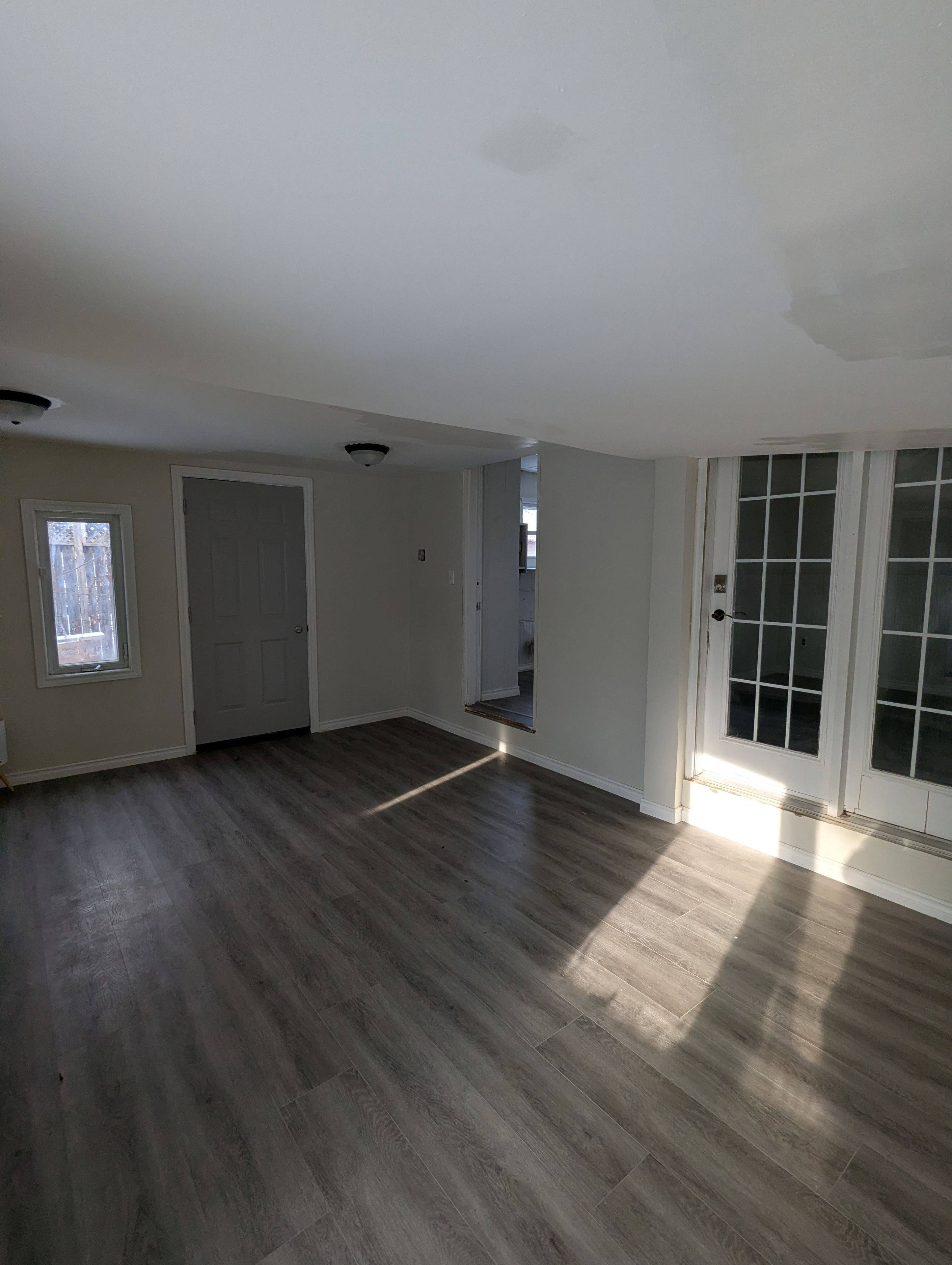 Chatham-kent, ON N7L 2W6,264 Delaware AVE