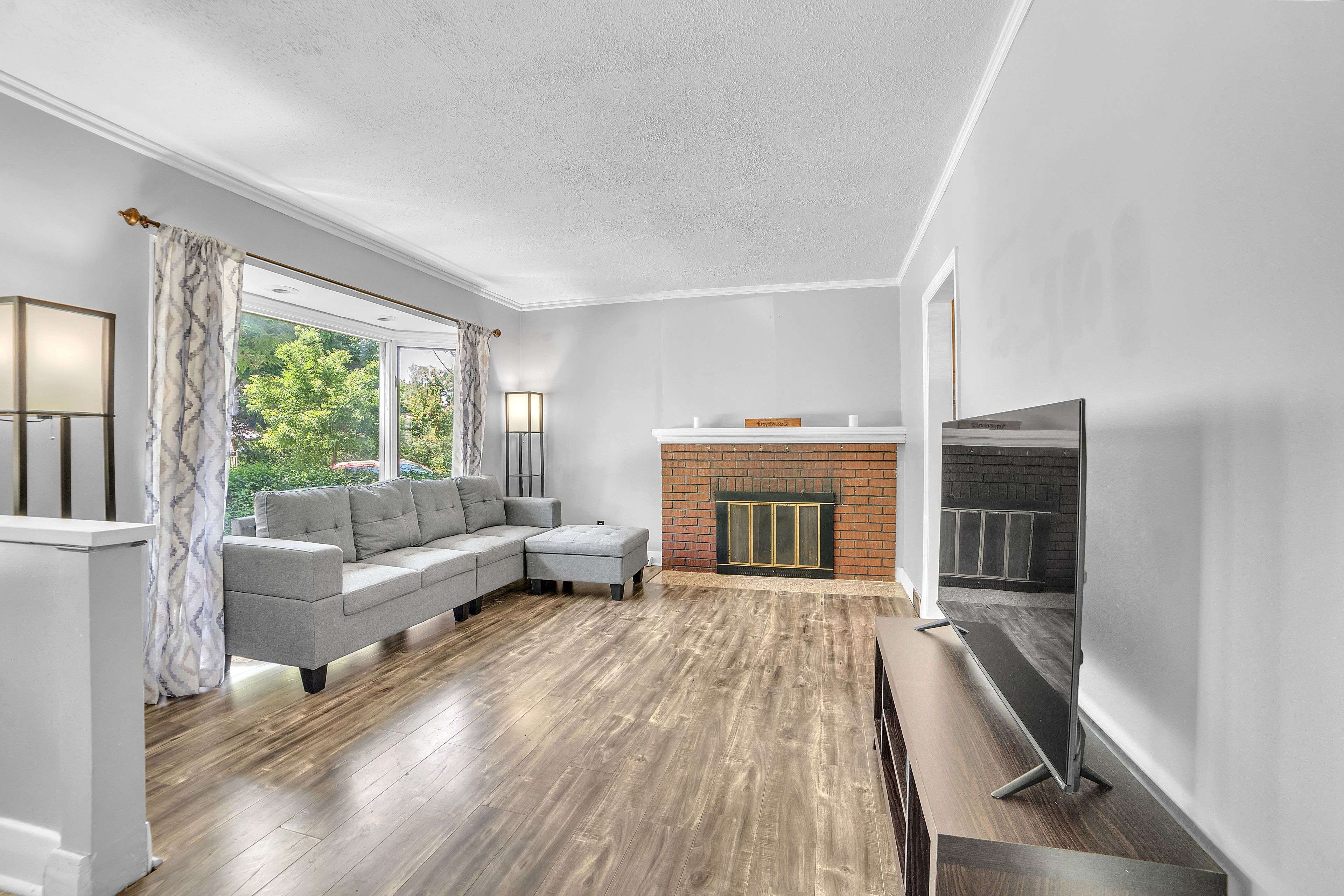 London East, ON N5W 2M4,60 Eastman AVE