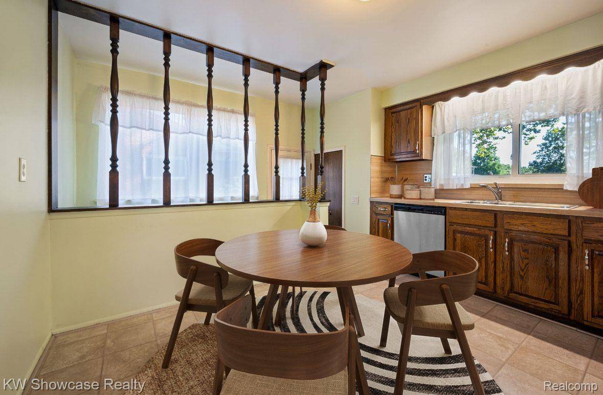 Livonia, MI 48152,19647 Osmus ST