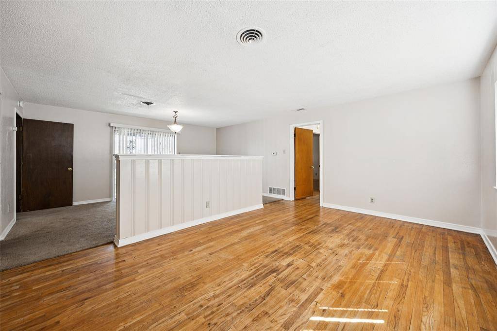 Dallas, TX 75241,2739 Plaza Boulevard