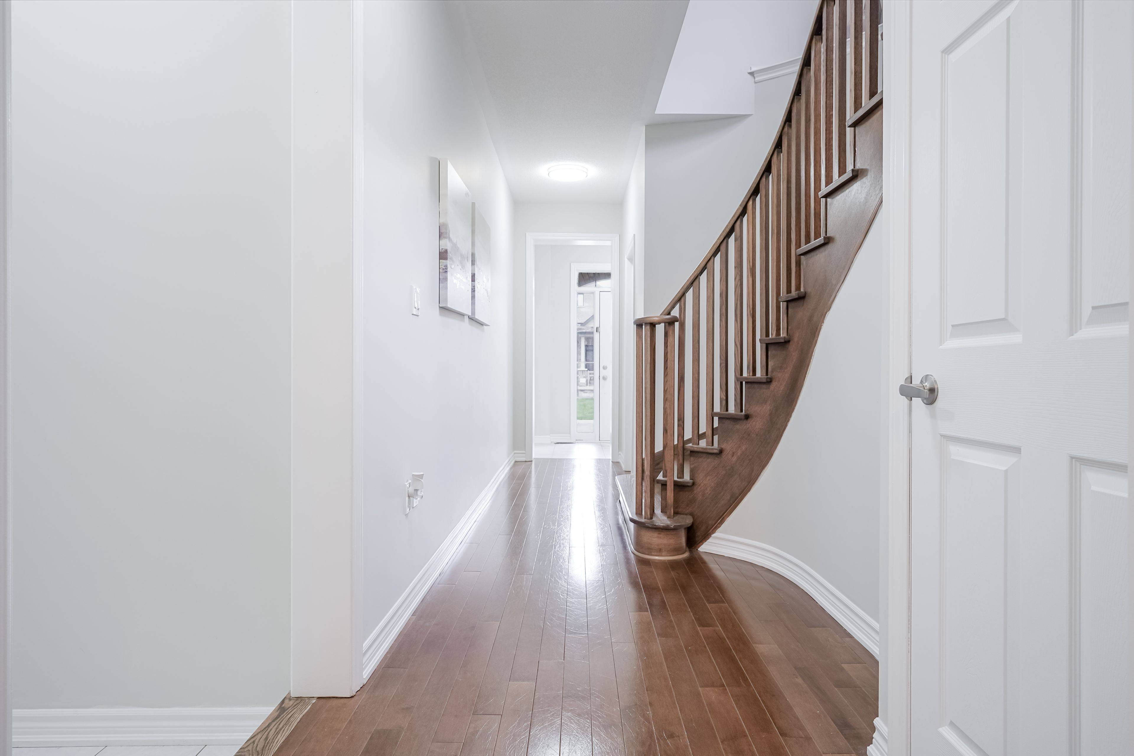 Oshawa, ON L1K 3E7,1297 Apollo ST