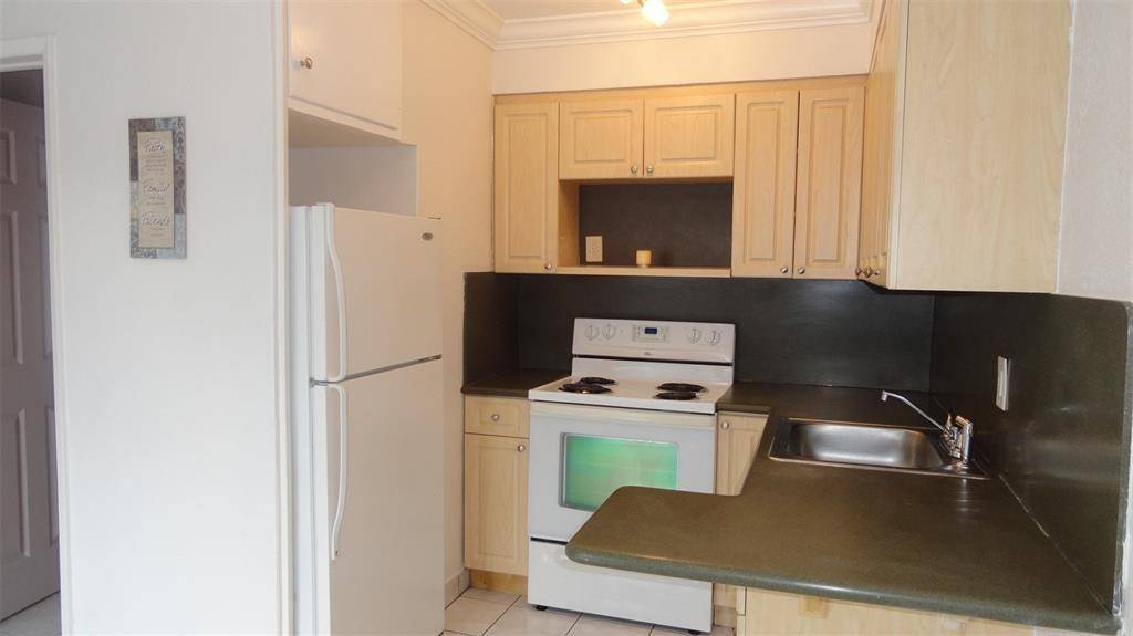 Hollywood, FL 33020,2211 Lincoln St #11