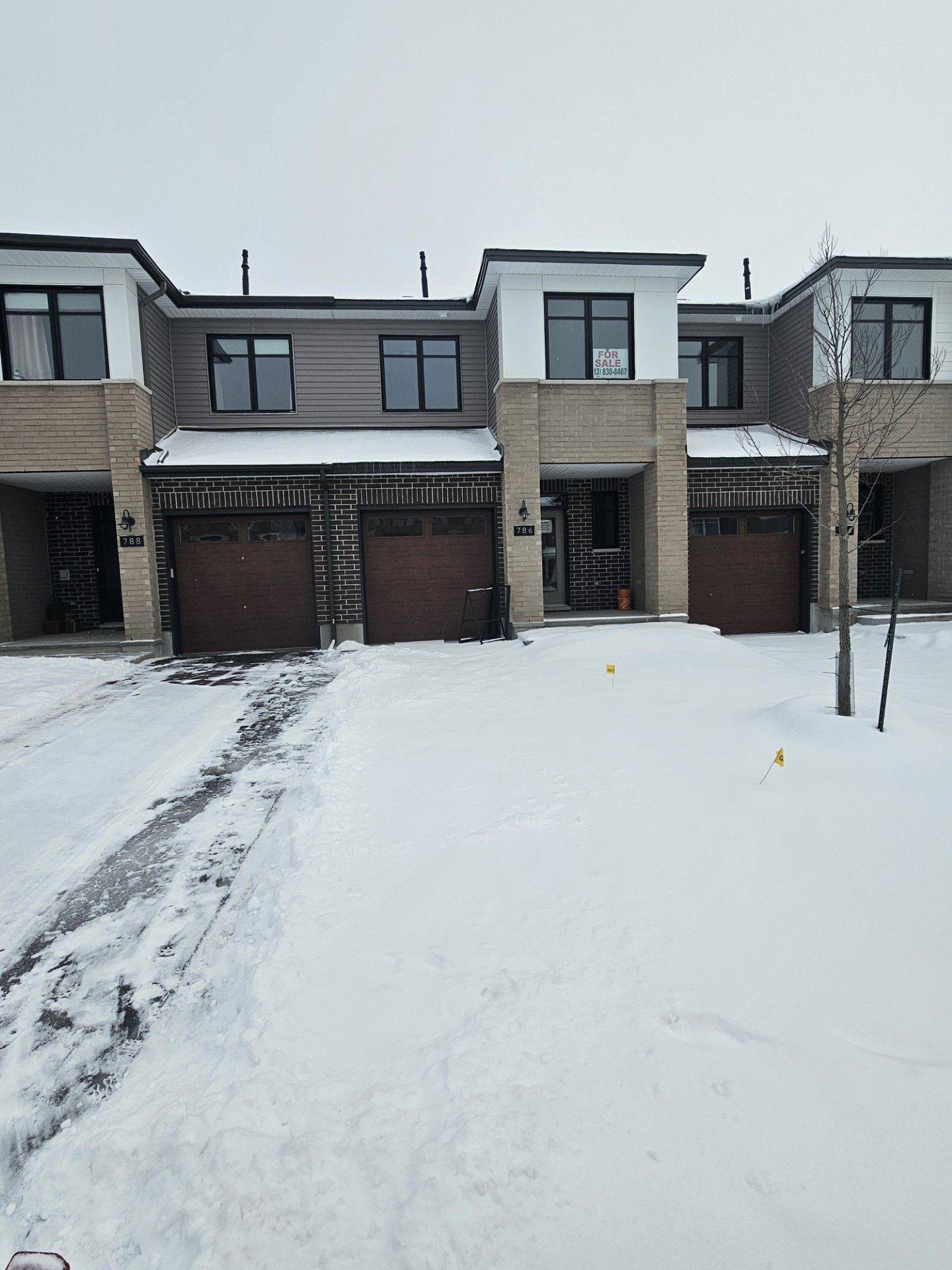 Orleans - Cumberland And Area, ON K4A 5N3,786 Antonio Farley ST