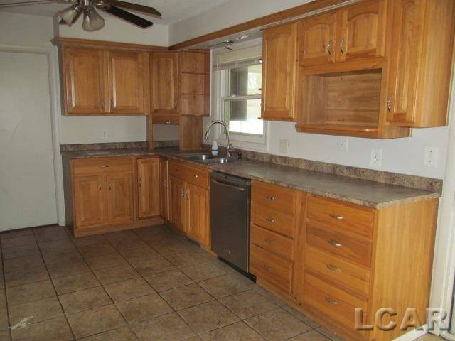 Adrian, MI 49221,1062 Oram DR