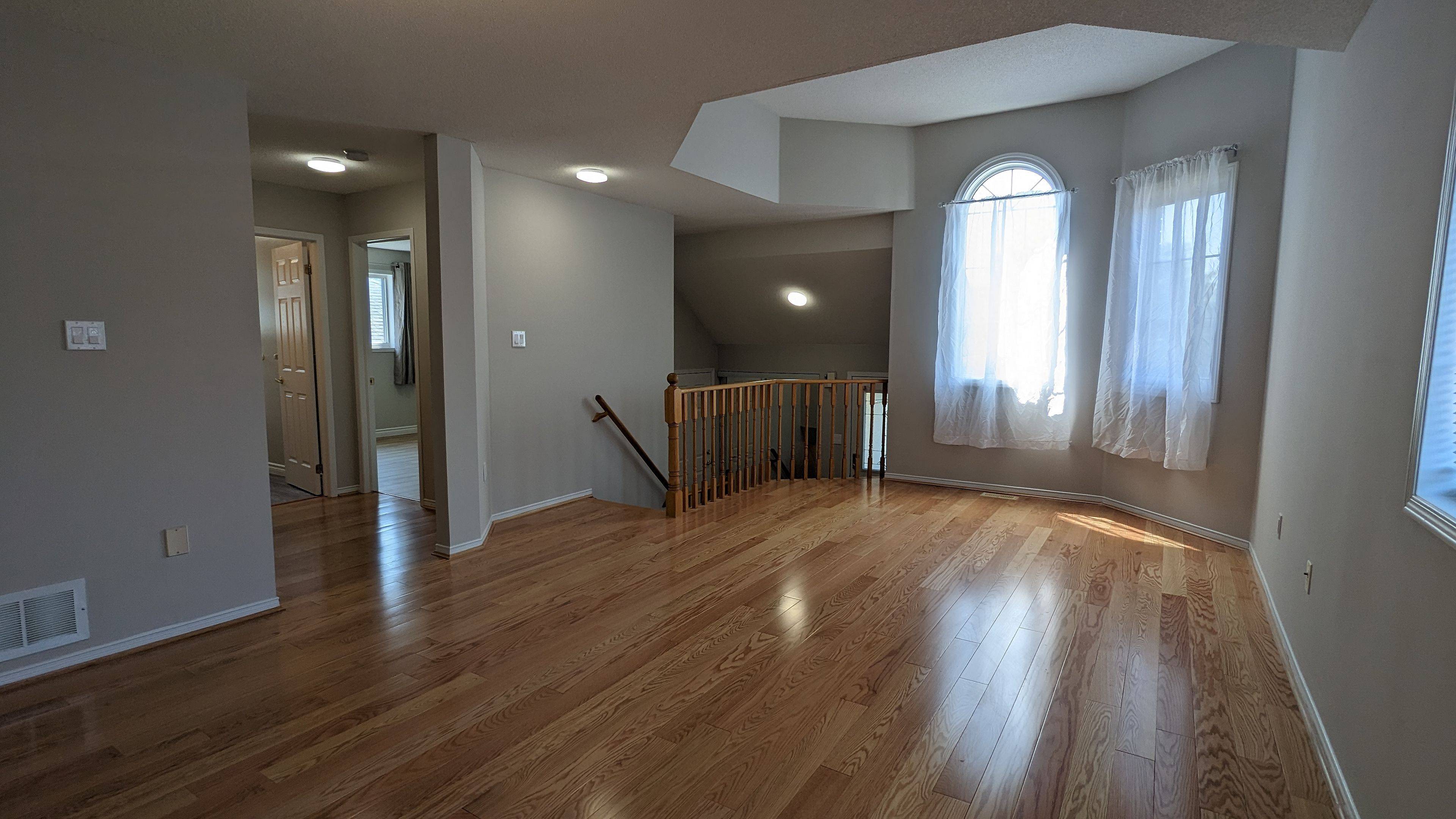 Barrie, ON L4N 0L7,76 Srigley ST