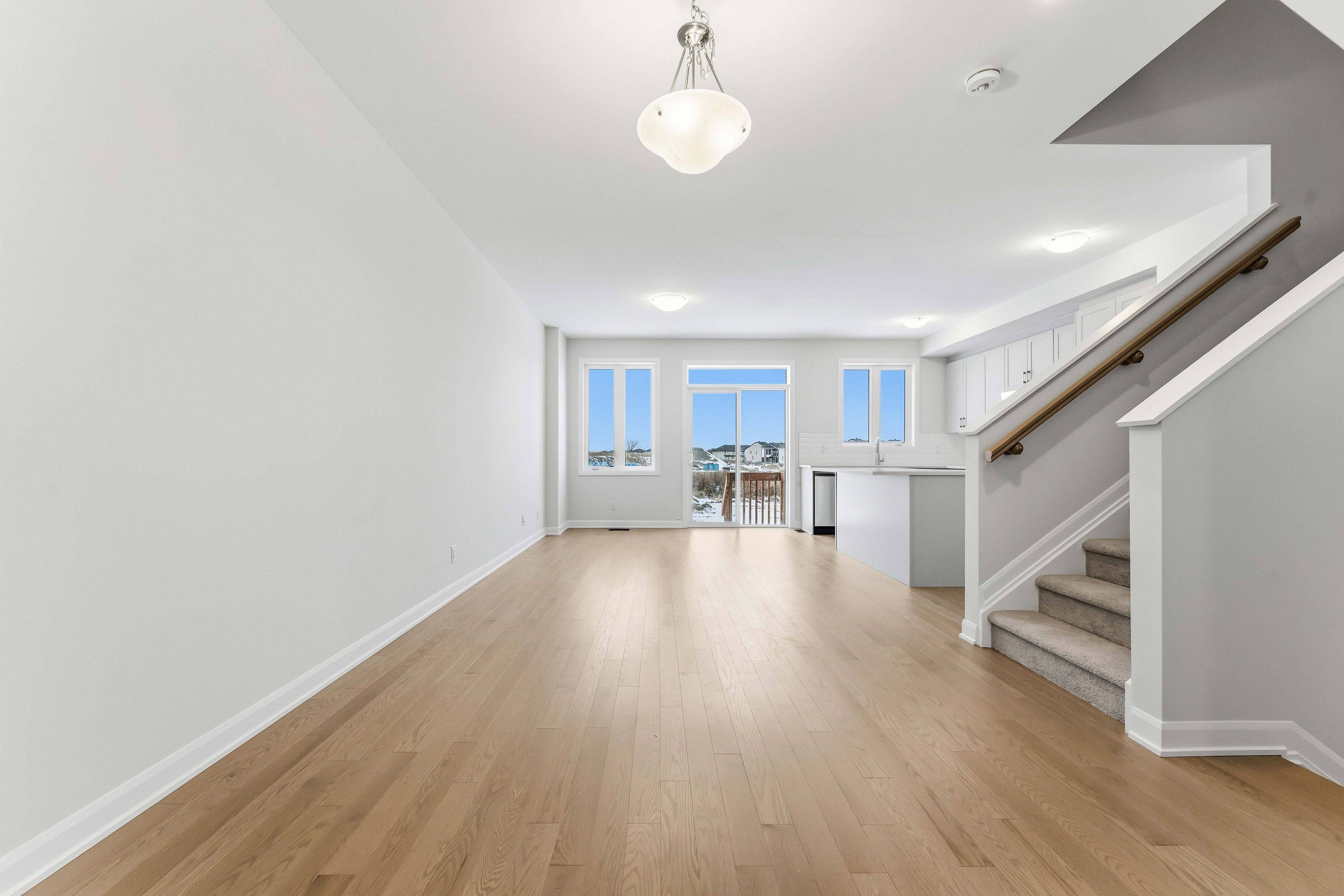 Kanata, ON K2V 0V6,714 FAIRLINE ROW