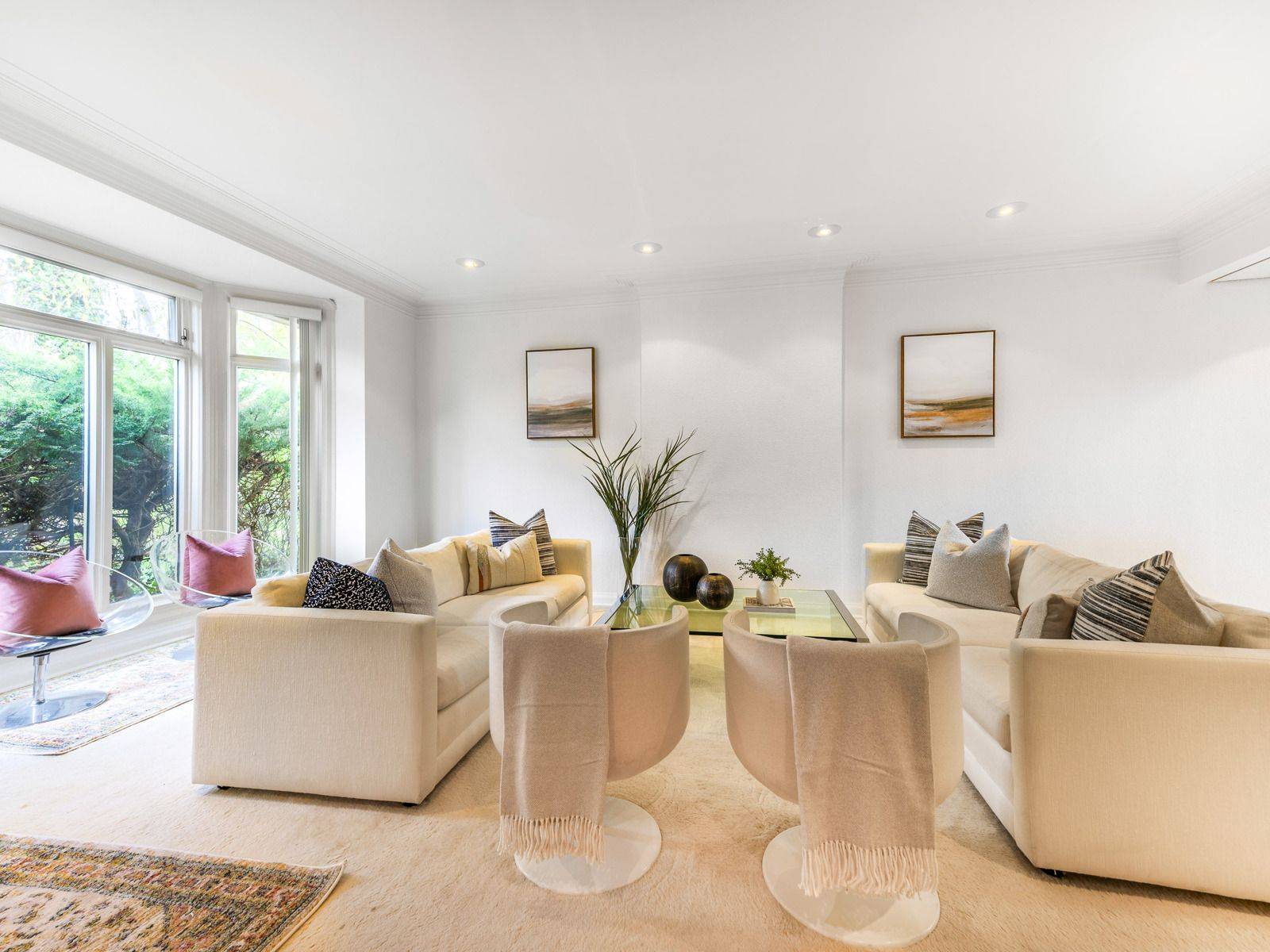 Toronto C04, ON M6C 2G9,192 Old Forest Hill RD