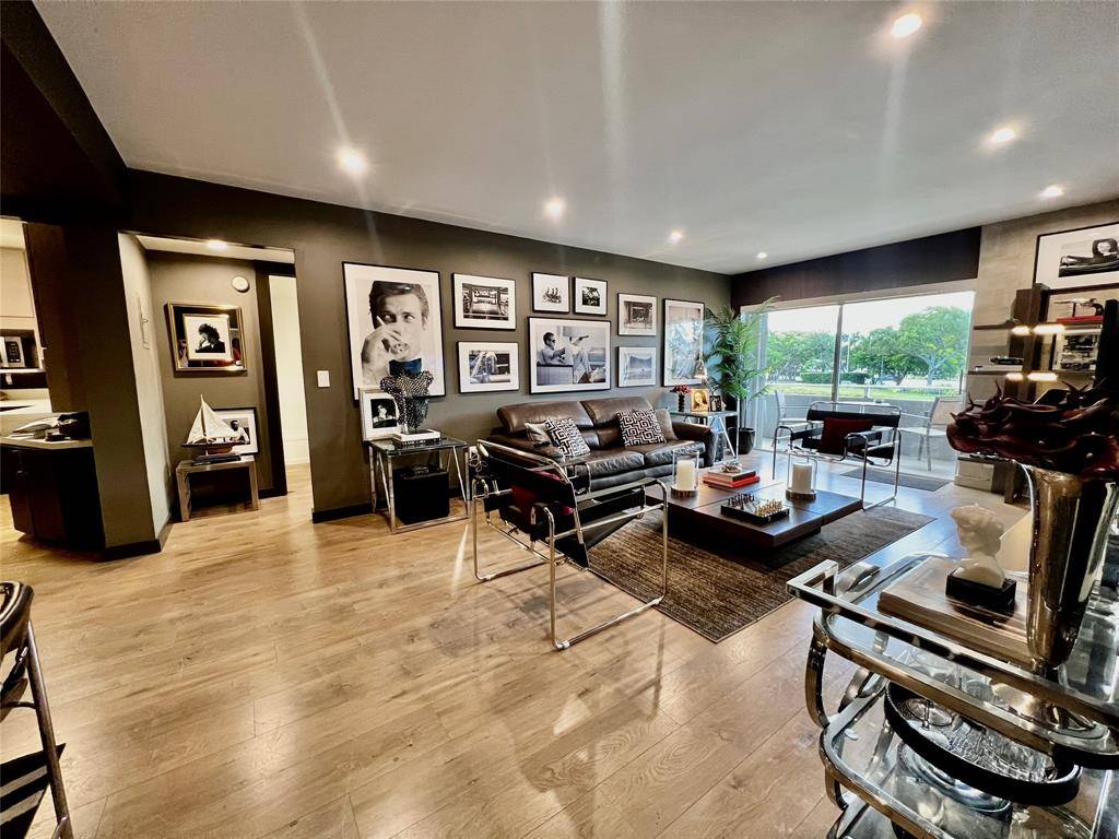 Miami, FL 33143,7787 SW 86th St #E-205