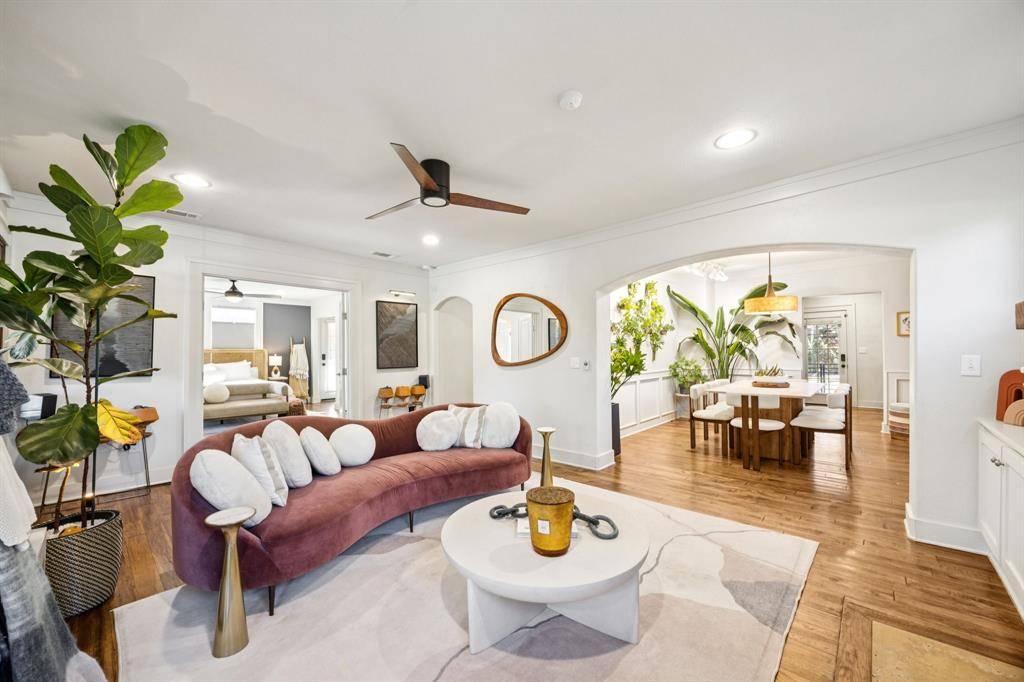 Dallas, TX 75208,901 S Montreal Avenue