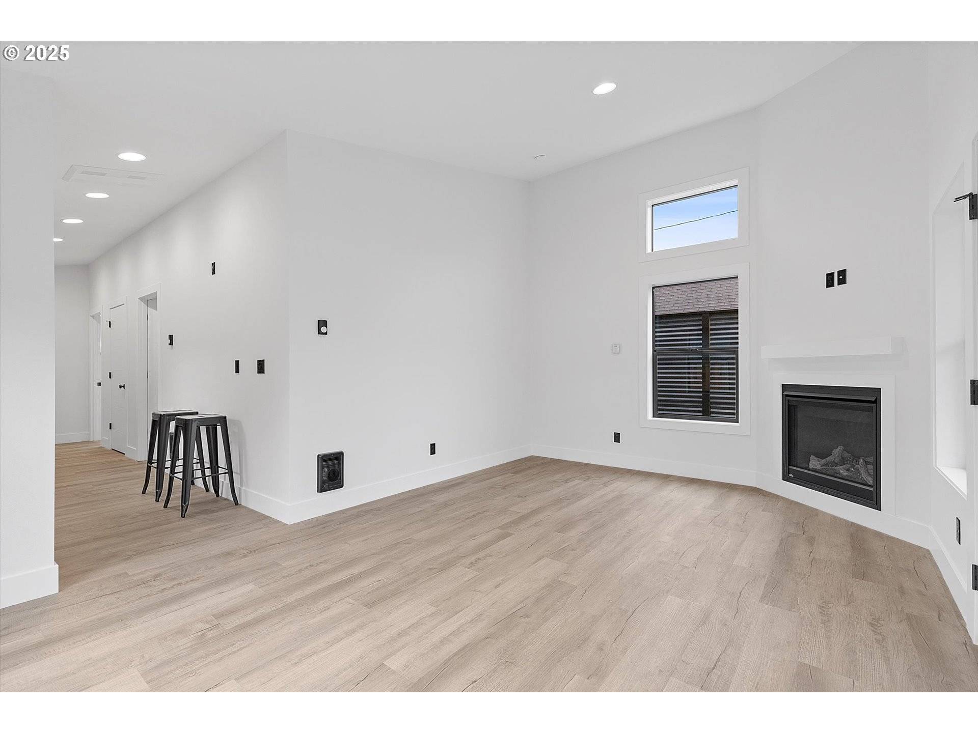 Lincoln City, OR 97367,313 SE OAR AVE