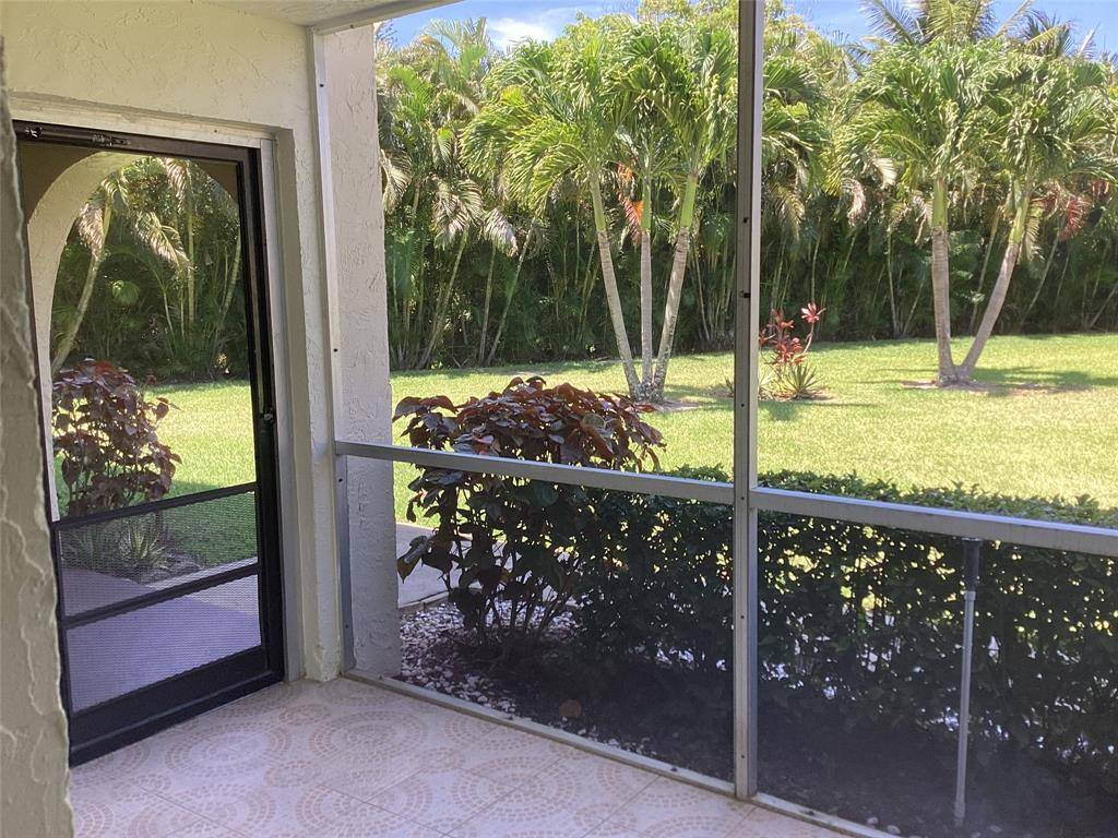 Greenacres, FL 33463,5927 La Pinata Blvd #C-1