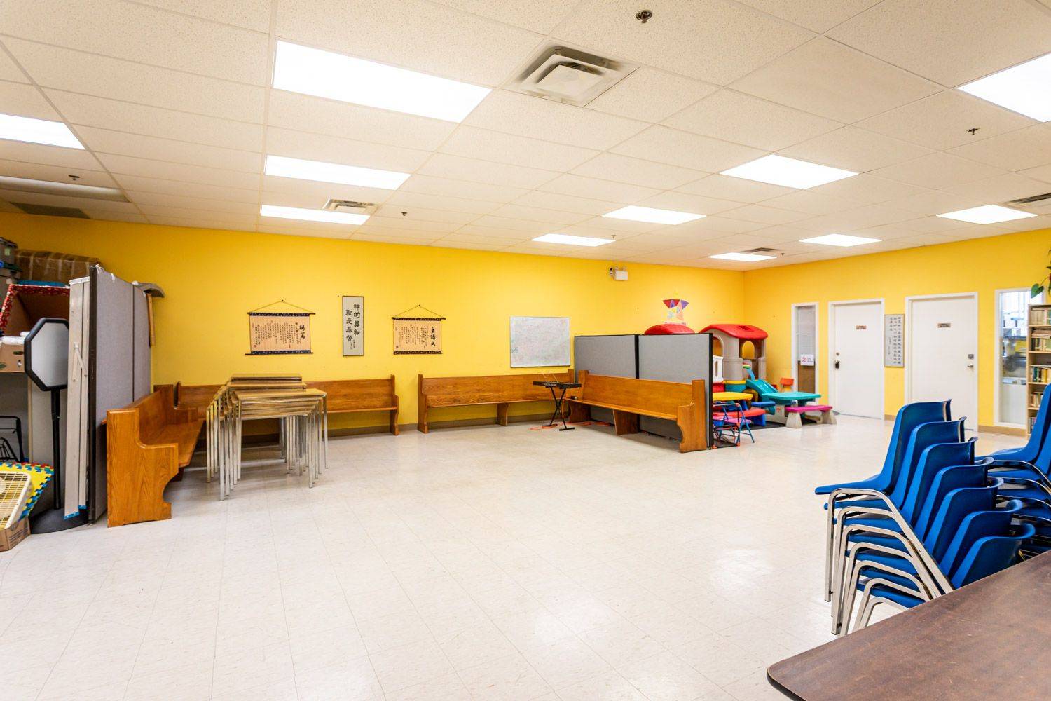 Mississauga, ON L4W 5G6,1550 South Gateway RD #320,321,322,323 & 325