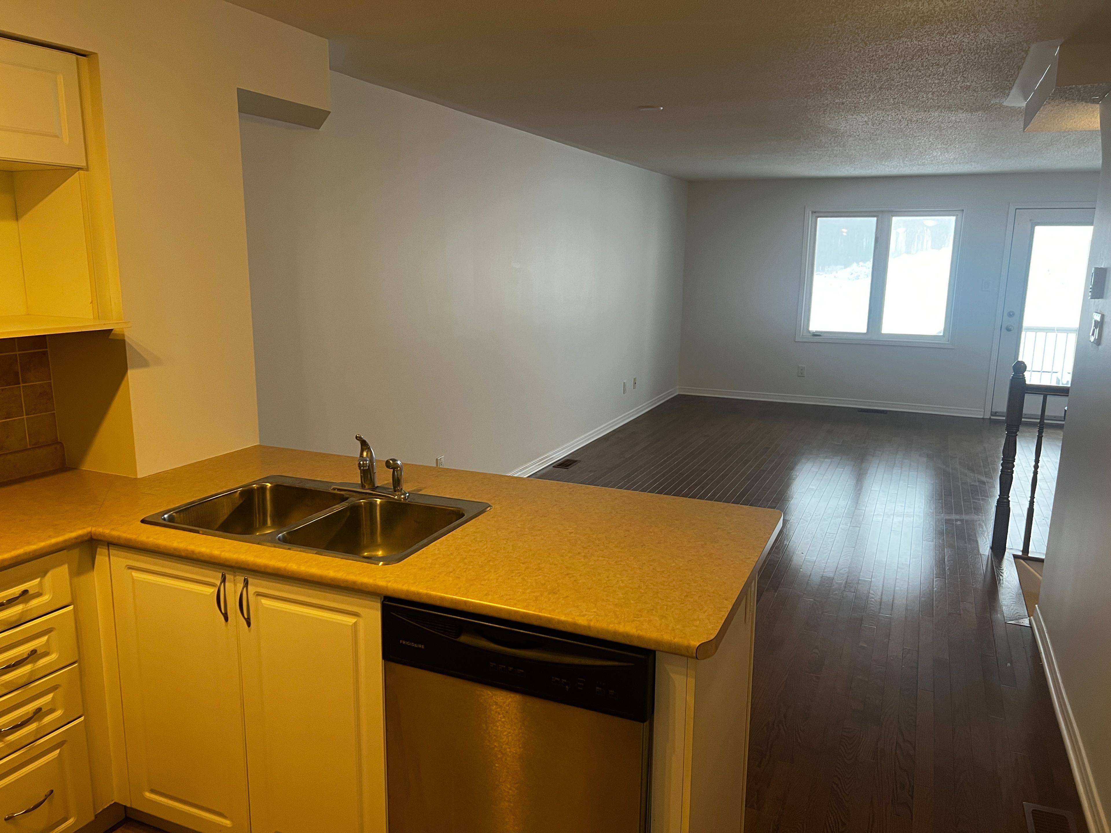 North Grenville, ON K0G 1J0,276 Fir LN