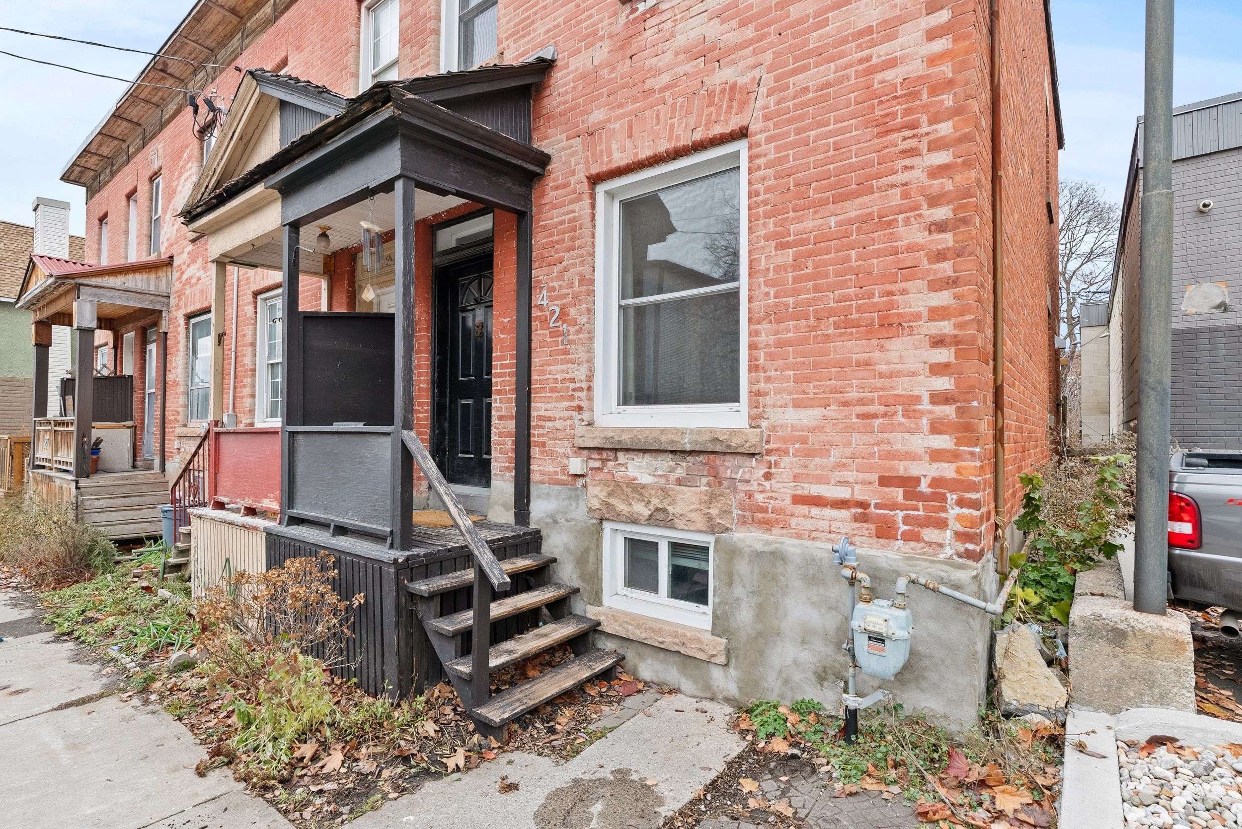 West Centre Town, ON K1R 6Z7,421 Arlington AVE