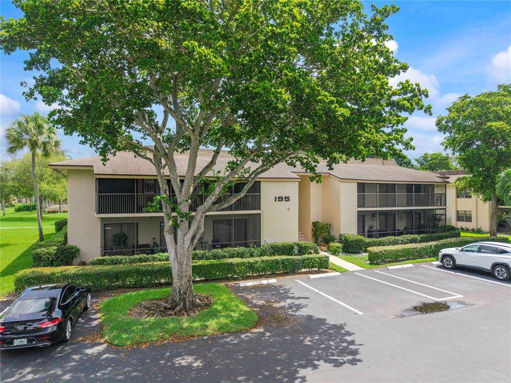 Deerfield Beach, FL 33442,195 Deer Creek Blvd #807