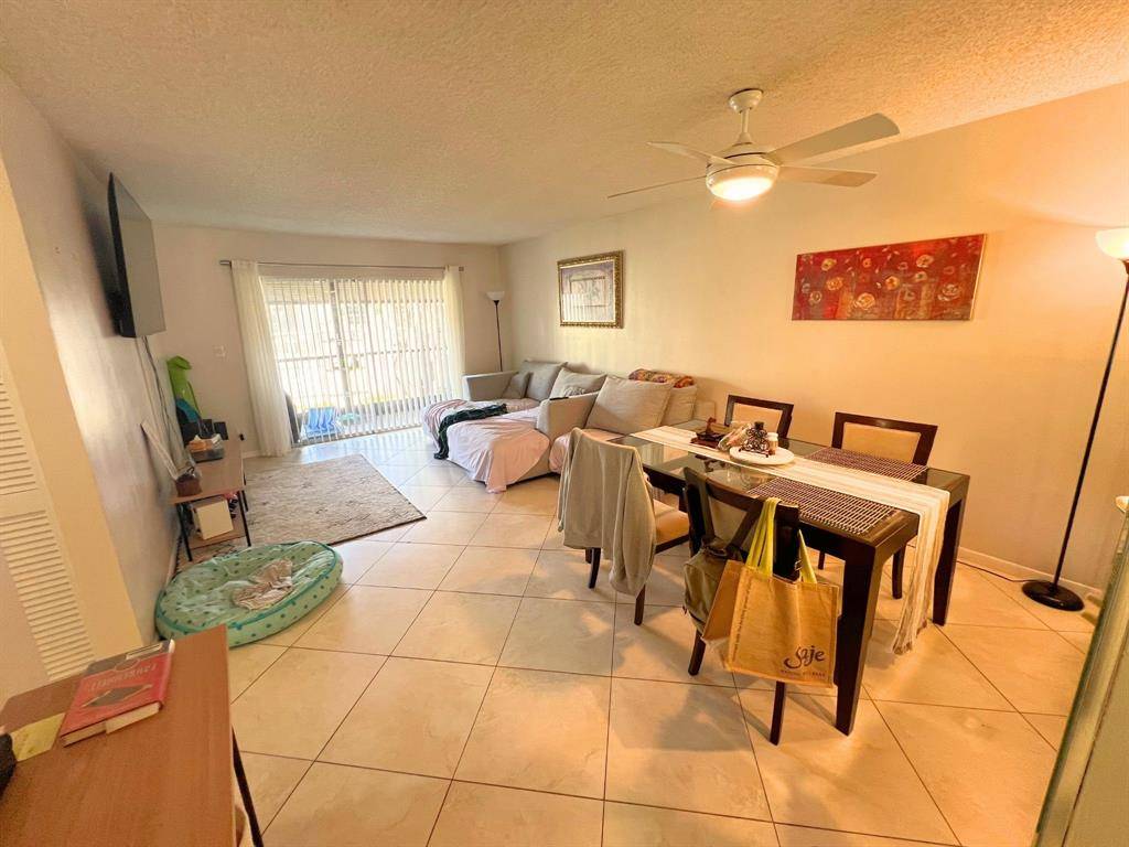 Coral Springs, FL 33065,4152 NW 90th Ave #206