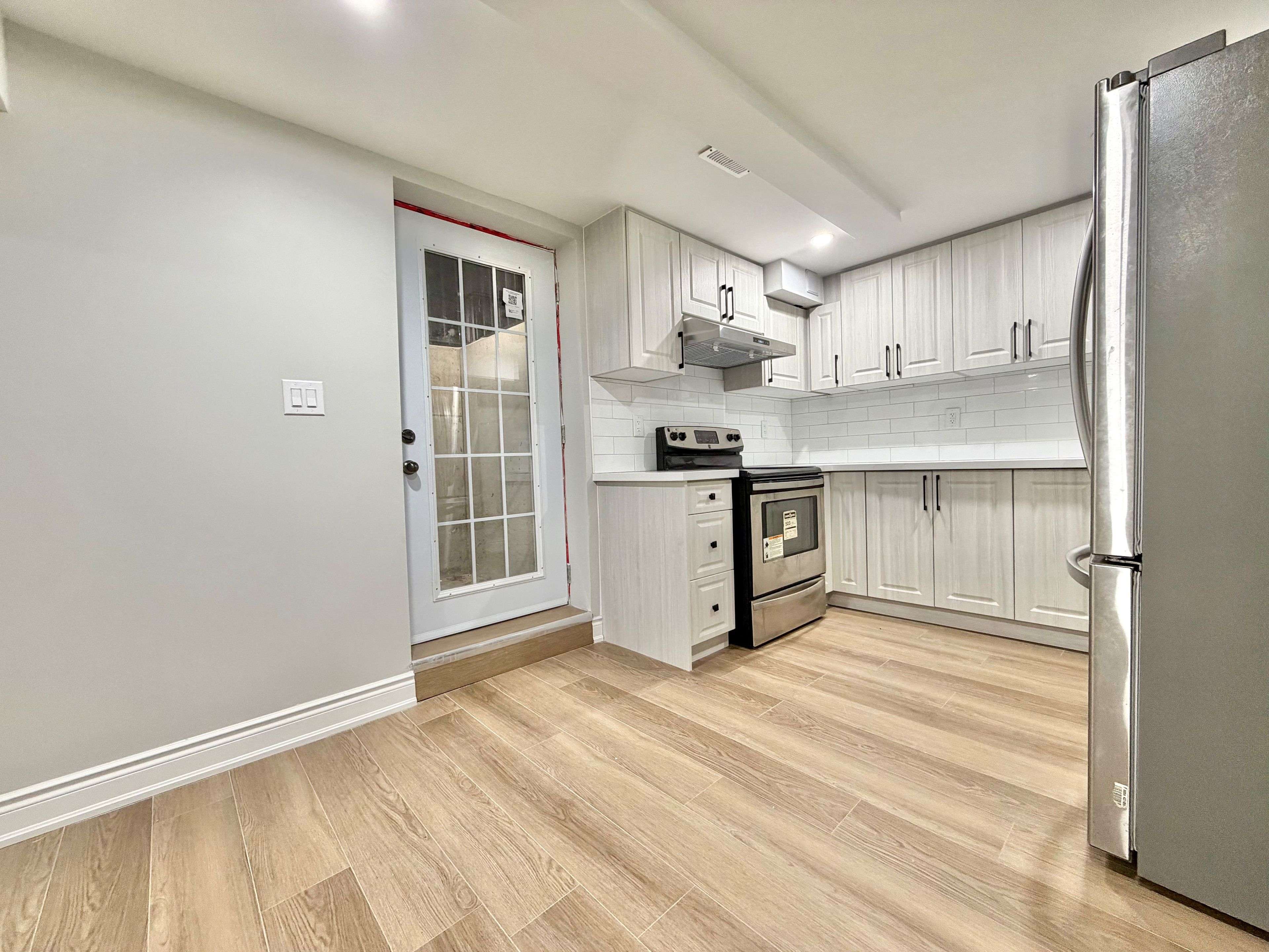 Mississauga, ON L5M 6J9,5886 Shelford TER