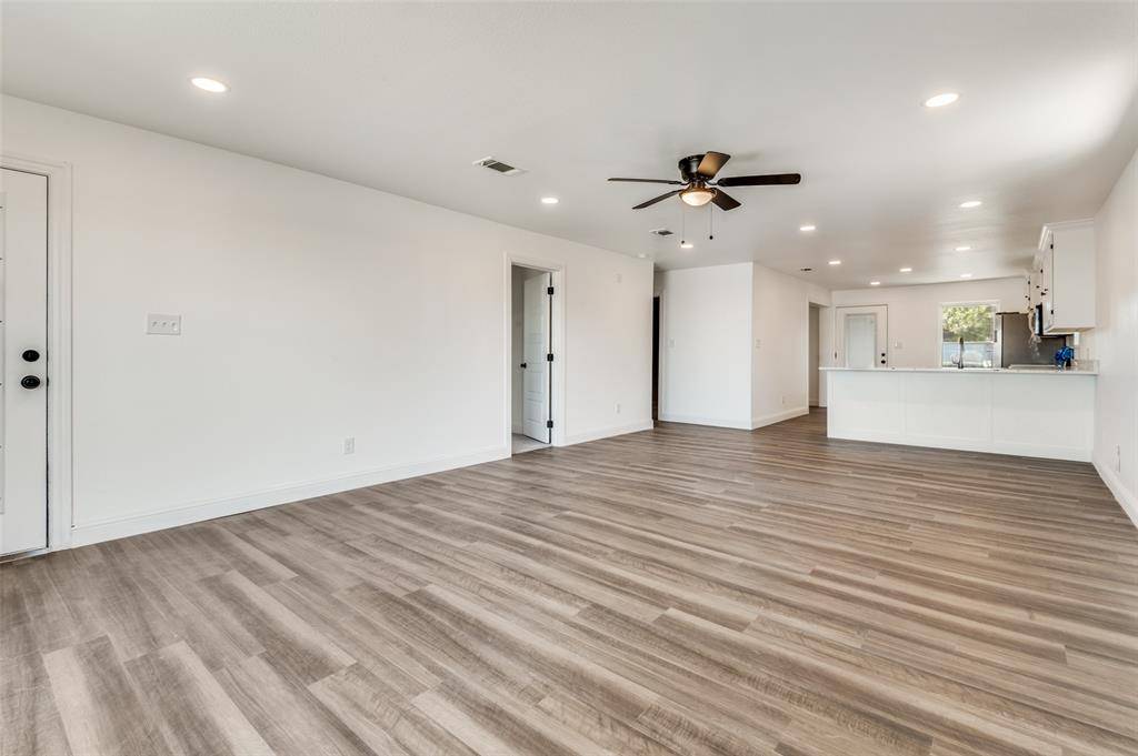 Fort Worth, TX 76119,5728 Wilkes Drive