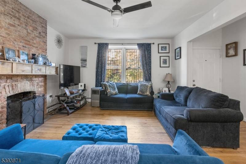 Newark City, NJ 07107,57 N 7Th St