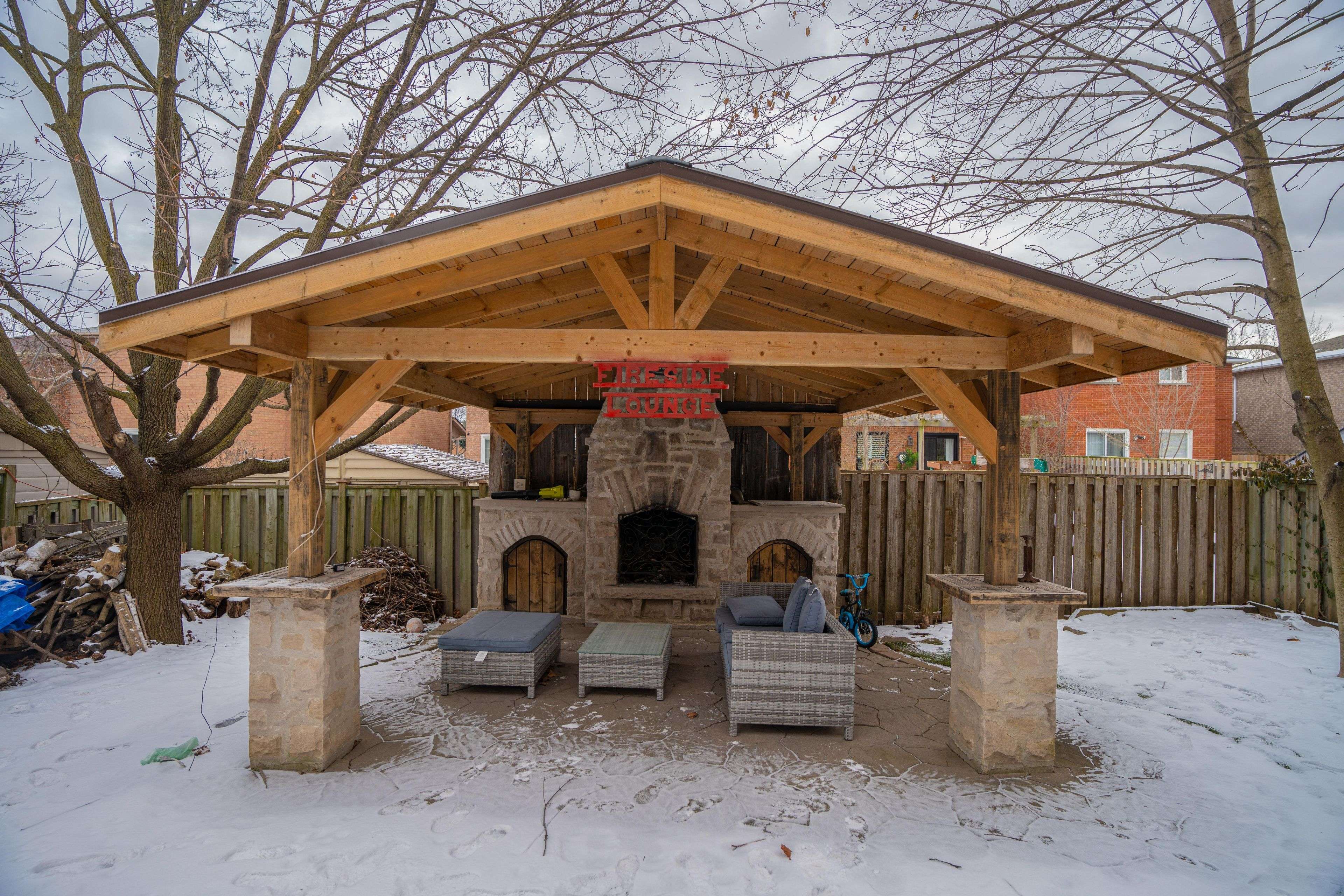 Mississauga, ON L5R 3M8,5563 Lockengate CT