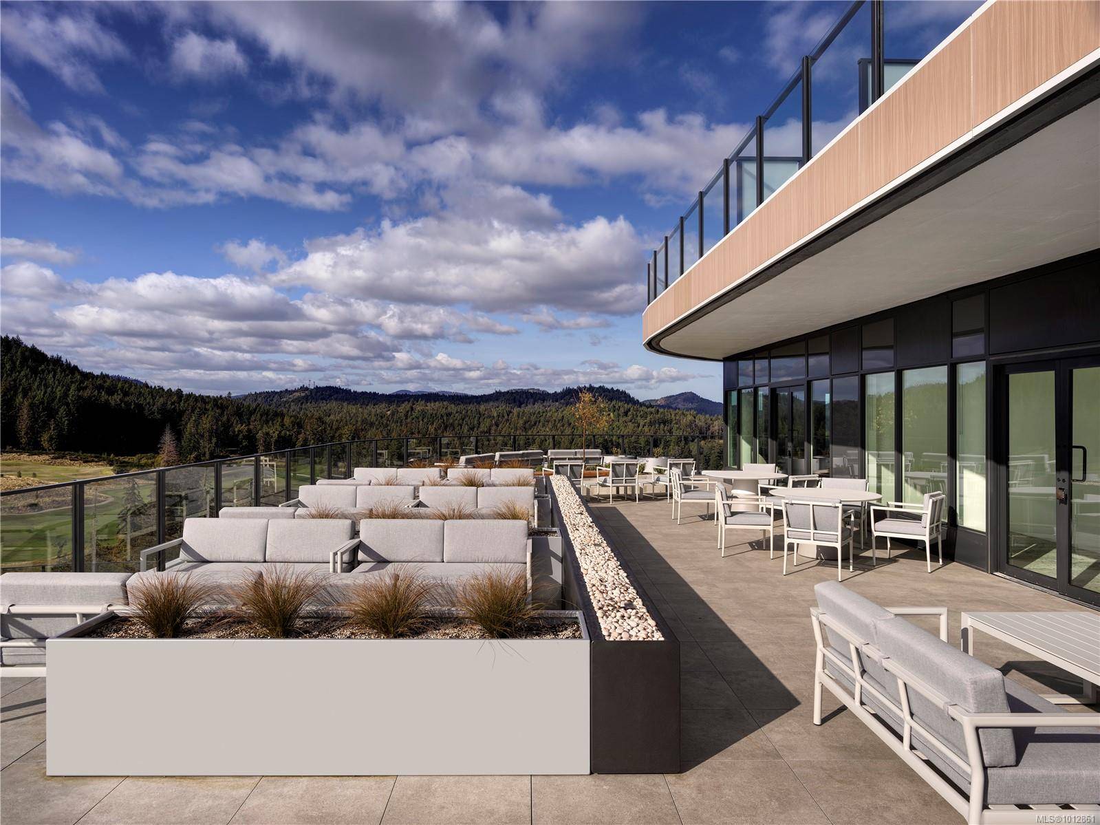 Langford, BC V9B 6R6,2000 Hannington Rd #1604