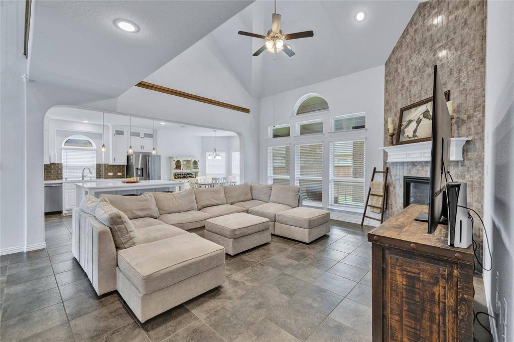 Haslet, TX 76052,566 Long Meadow Drive