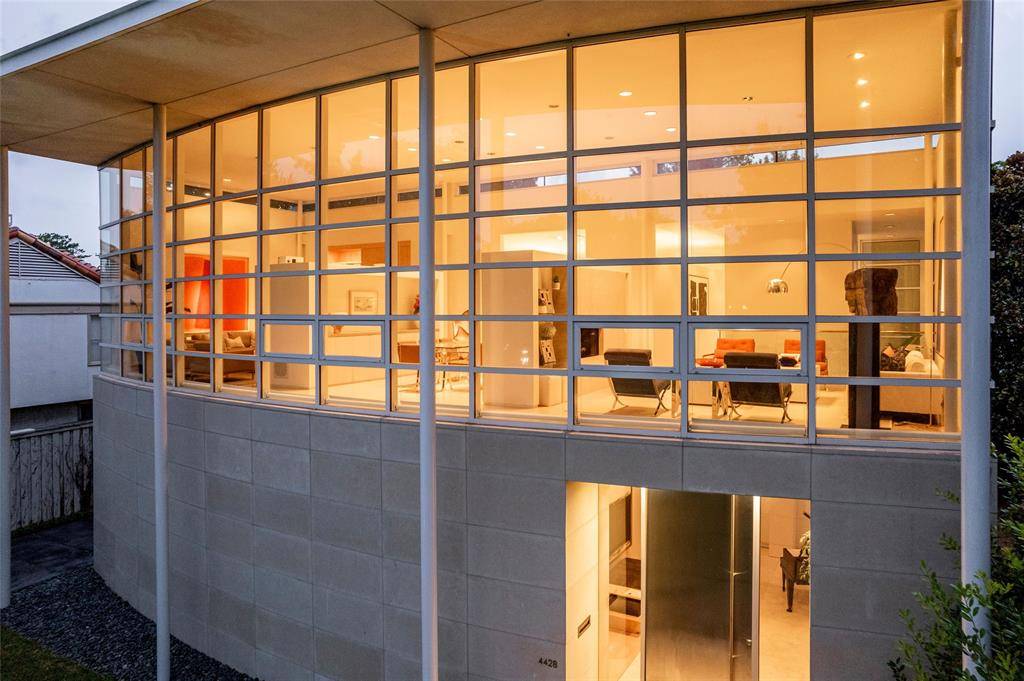 Highland Park, TX 75205,4428 N Versailles Avenue