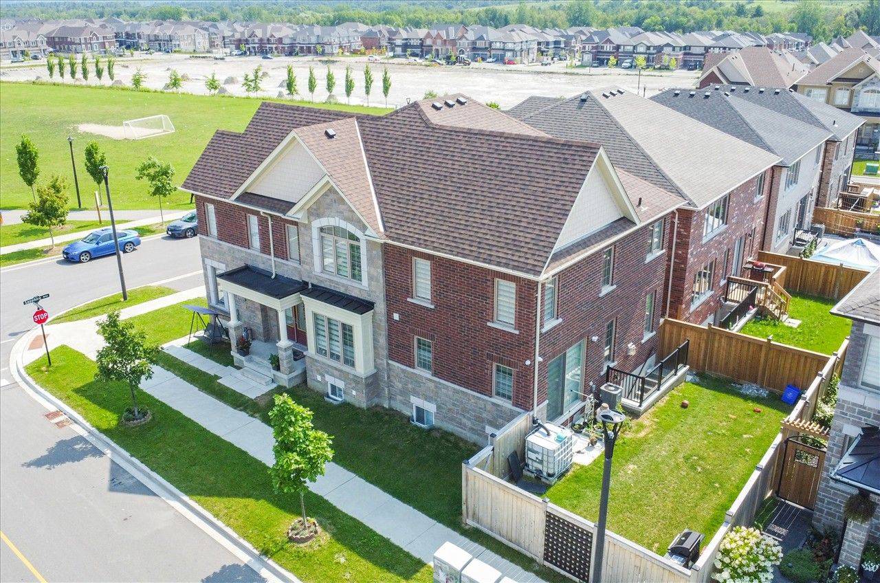 Pickering, ON L1X 0H3,2634 Sapphire DR