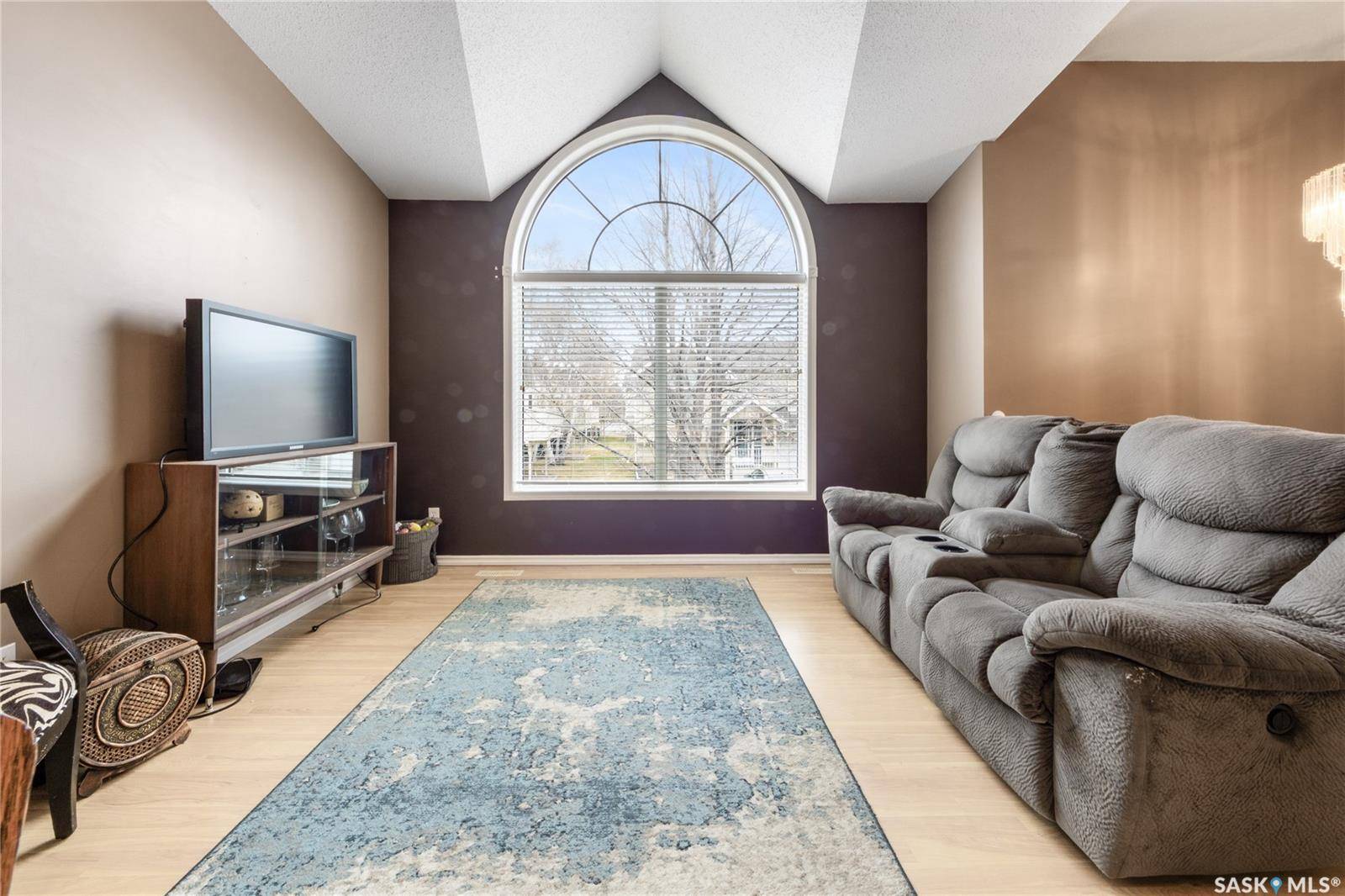 Saskatoon, SK S7H 5P8,644 Heritage LANE #9