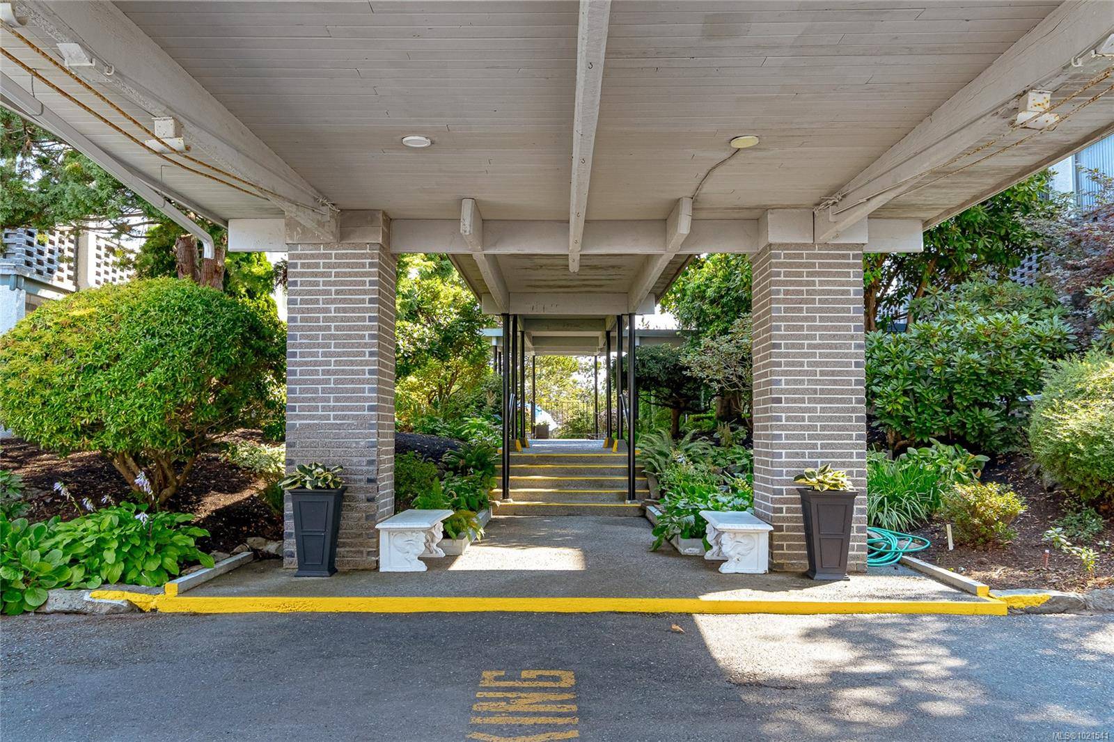 Sidney, BC V8L 2R1,2040 White Birch Rd #108