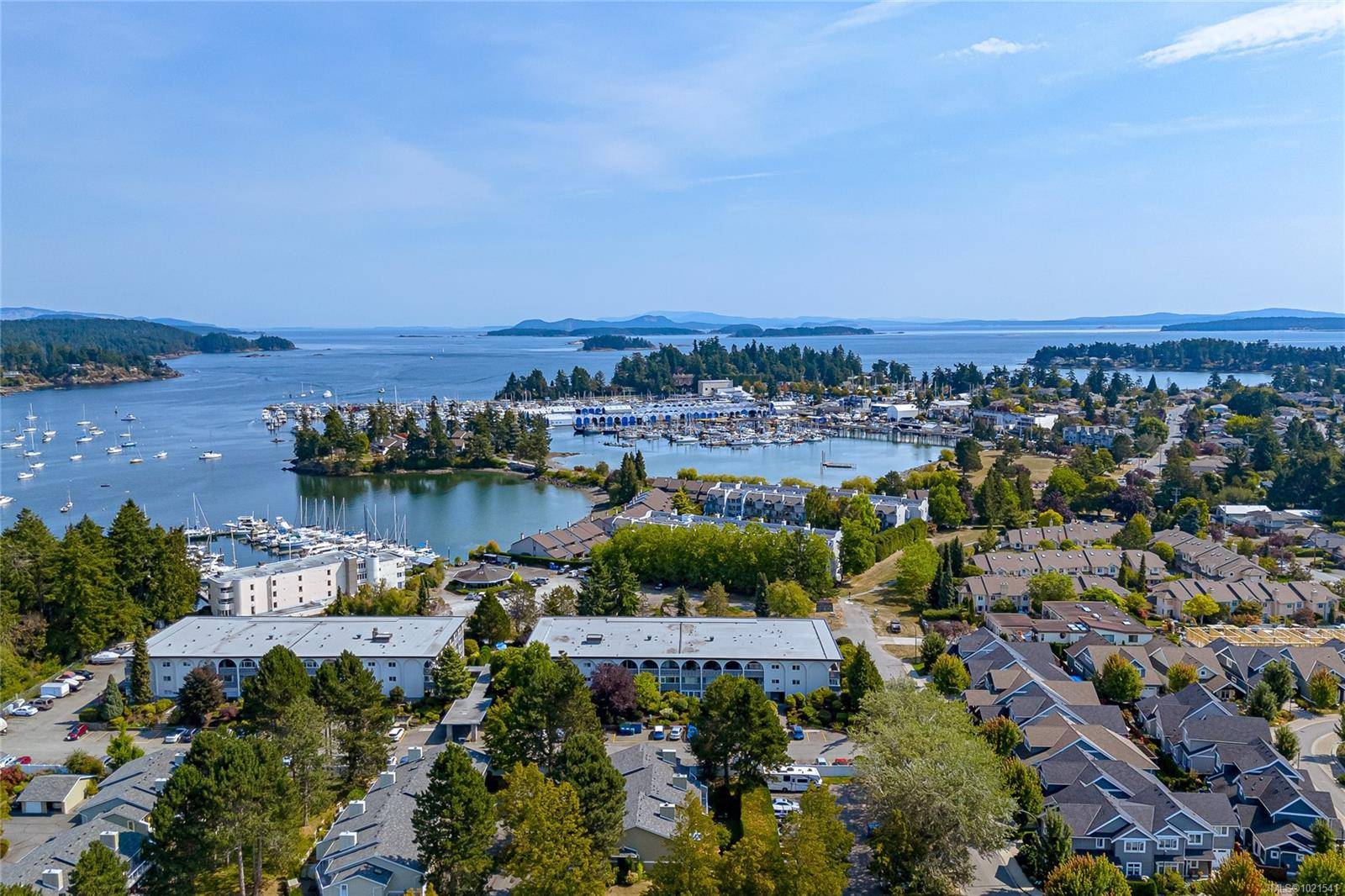 Sidney, BC V8L 2R1,2040 White Birch Rd #108