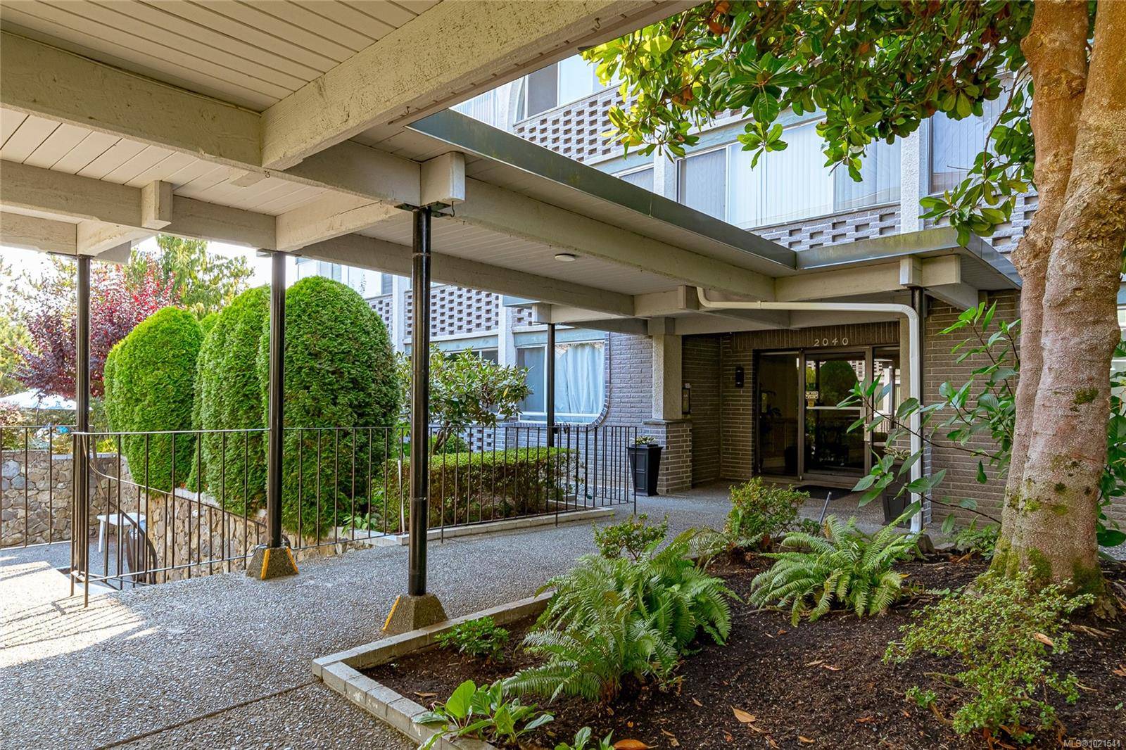 Sidney, BC V8L 2R1,2040 White Birch Rd #108