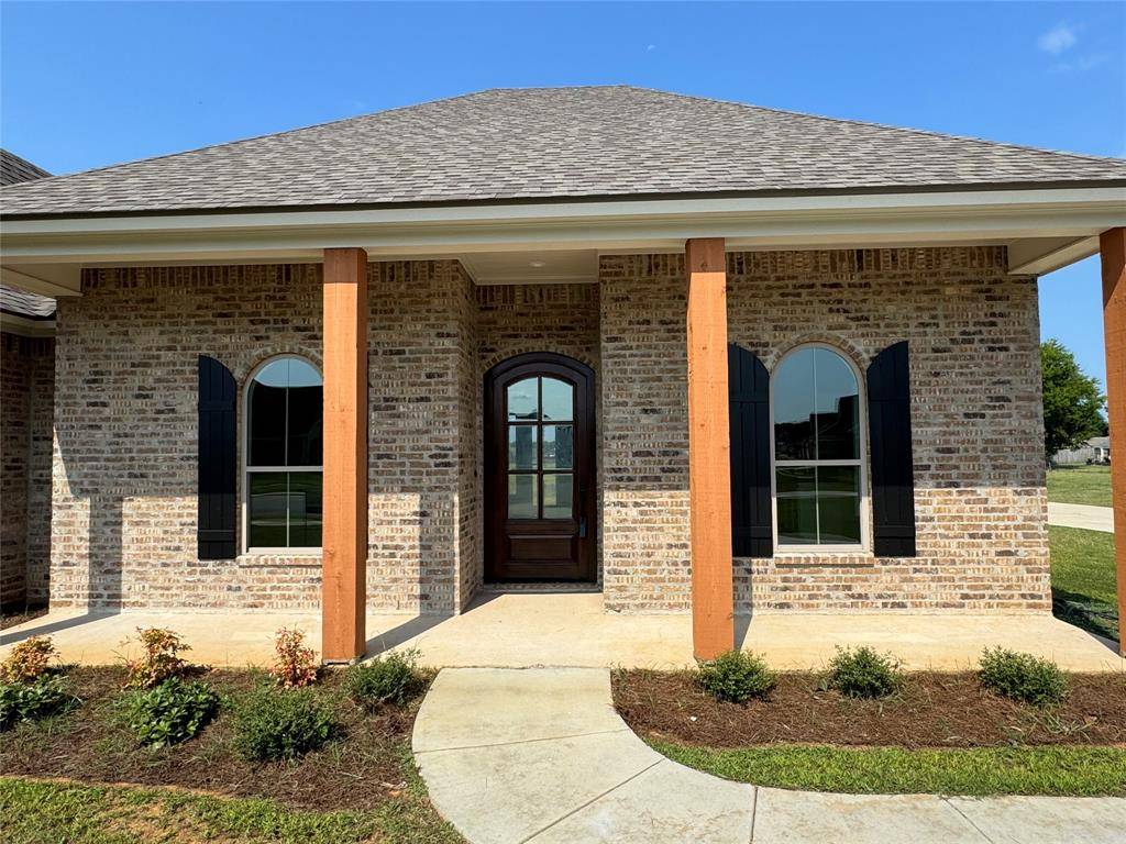 Benton, LA 71006,319 Newport Lane