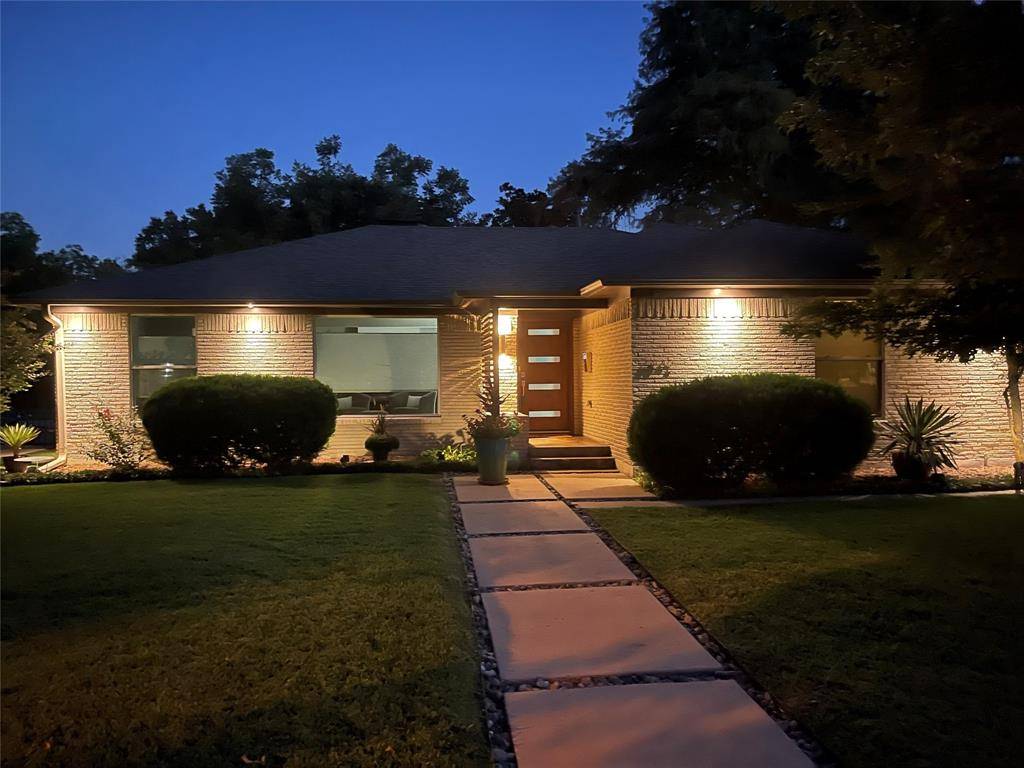 Dallas, TX 75231,6842 Arboreal Drive