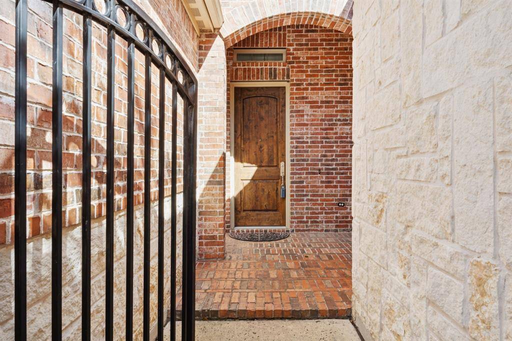 Allen, TX 75013,1852 Audubon Pond Way