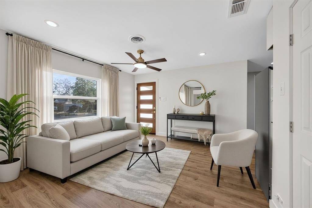 Dallas, TX 75228,2655 Larry Drive