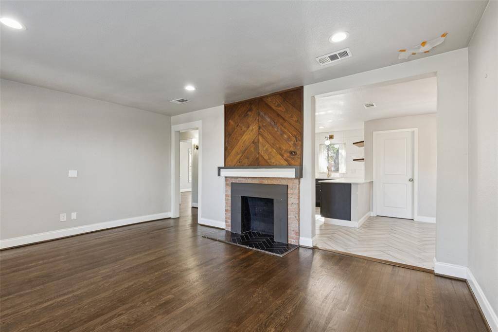 Dallas, TX 75224,322 Beckleywood Boulevard