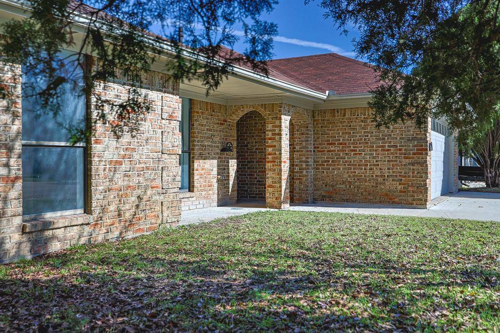 Roanoke, TX 76262,621 Main Street