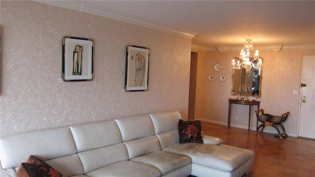 Brooklyn, NY 11235,35 Seacoast TER #15U