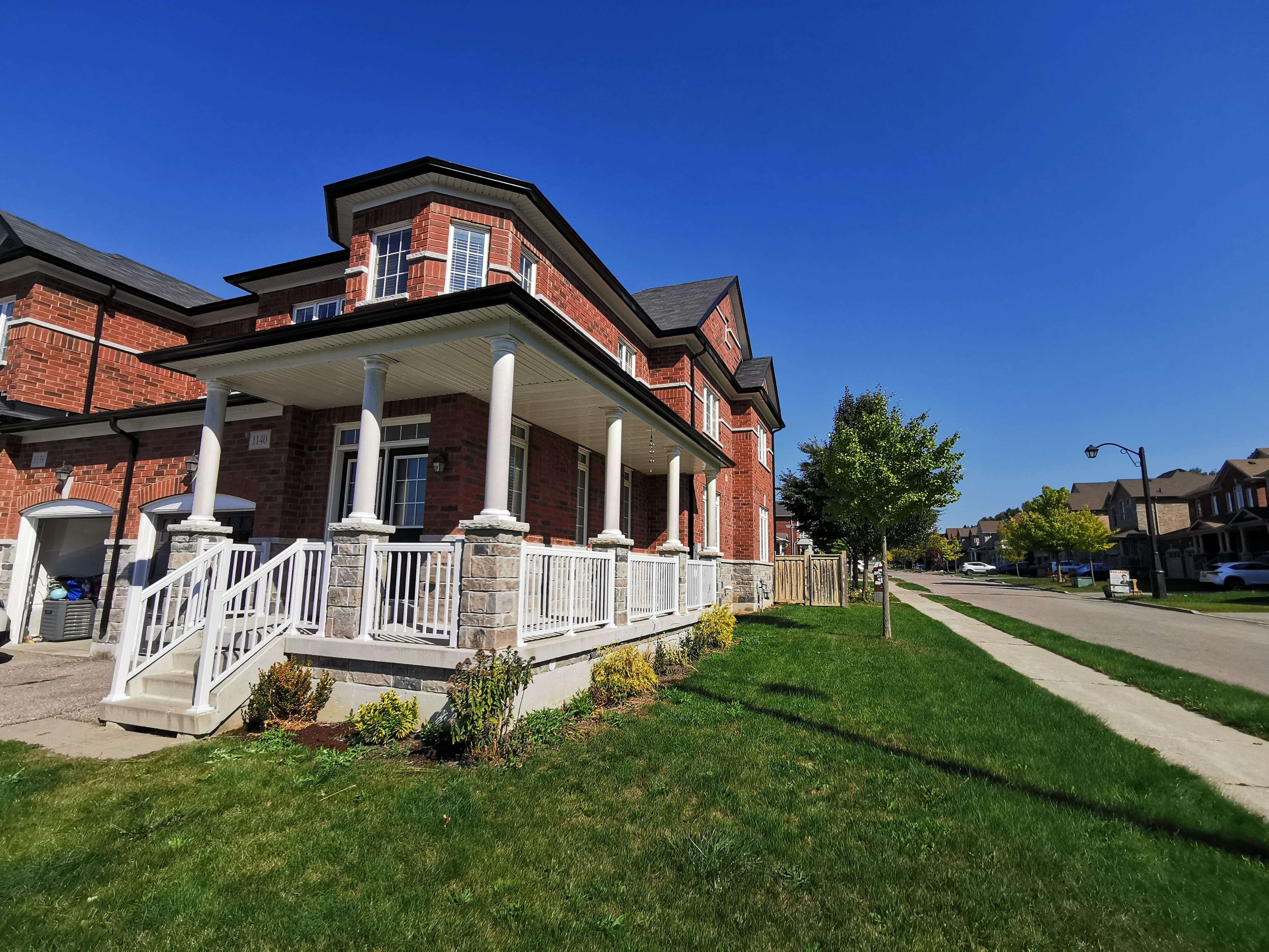 Newmarket, ON L3X 3H9,1140 Stuffles CRES