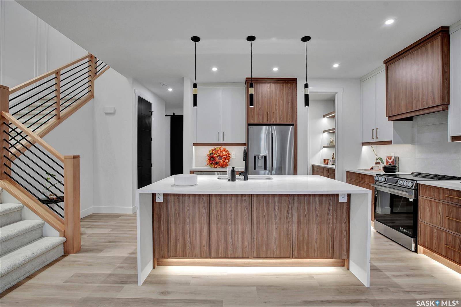 Saskatoon, SK S7N 4V6,911 Traeger MANOR