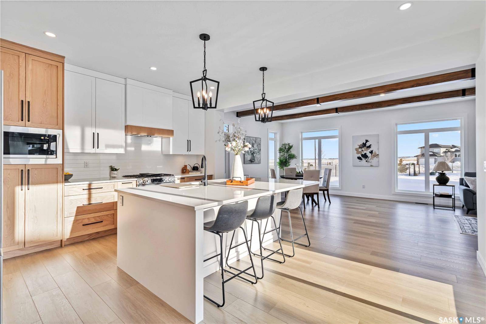 Saskatoon, SK S7W 1E5,327 Woolf BAY